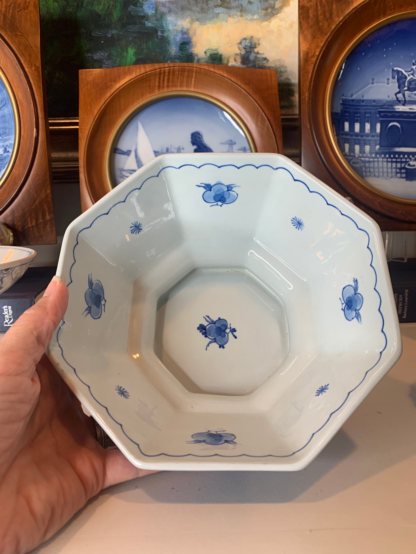 Royal Delft Eight sided Bowl