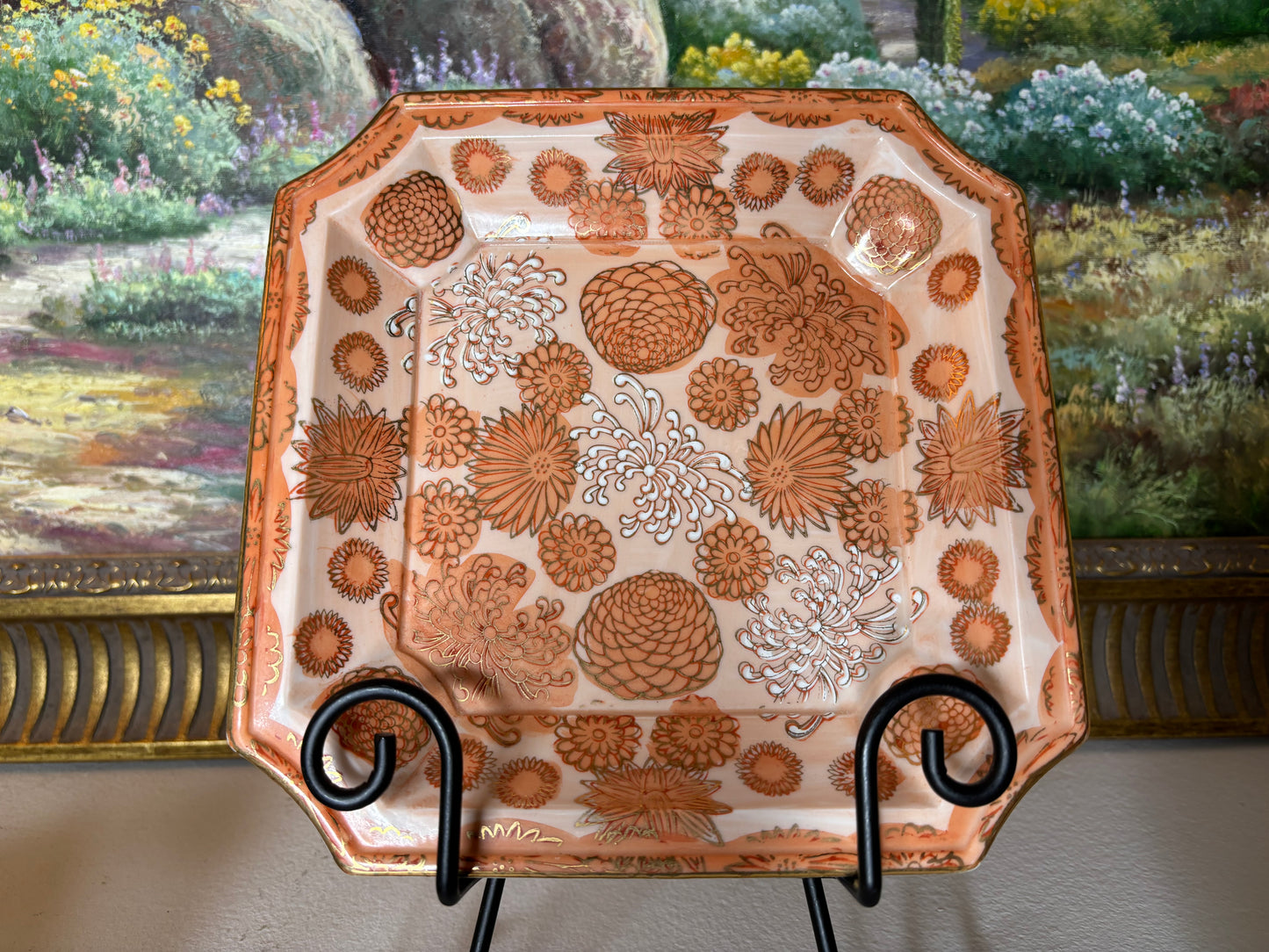 Chrysanthemum plate and bud vase set! - Excellent condition!