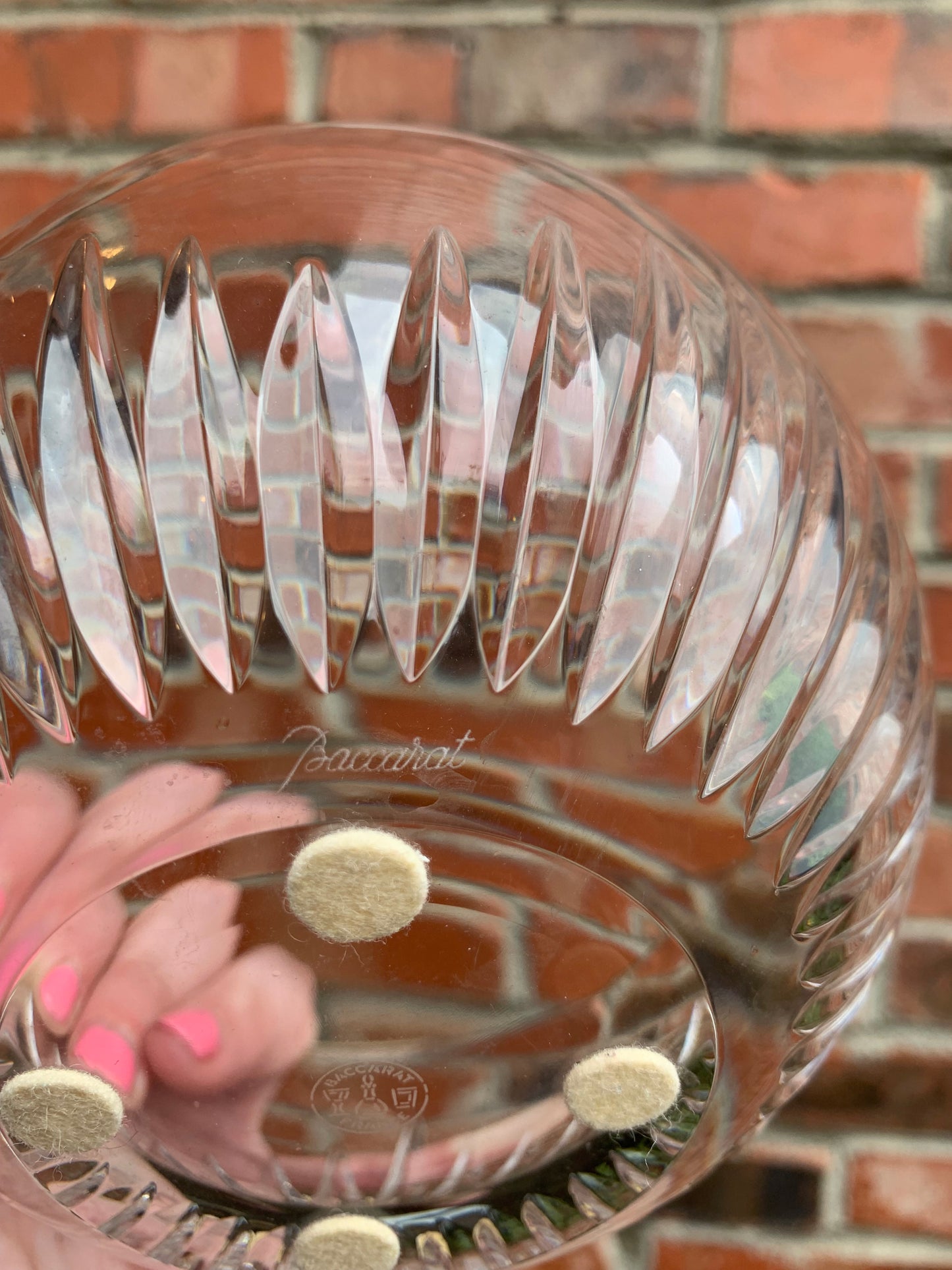 Absolutely stunning Baccarat crystal bowl! - Excellent condition!