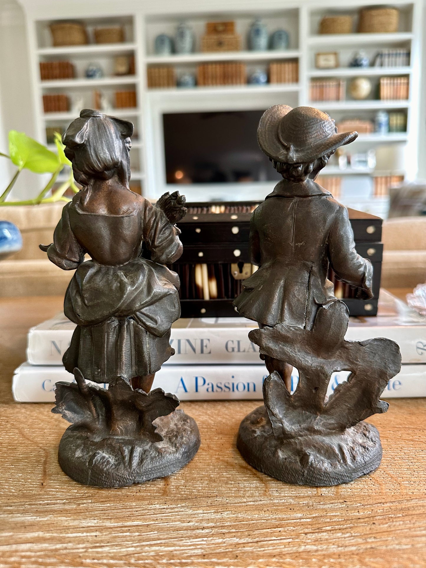19thc Pair of Antique Spelter Children Figures Statues, 7” high x 3