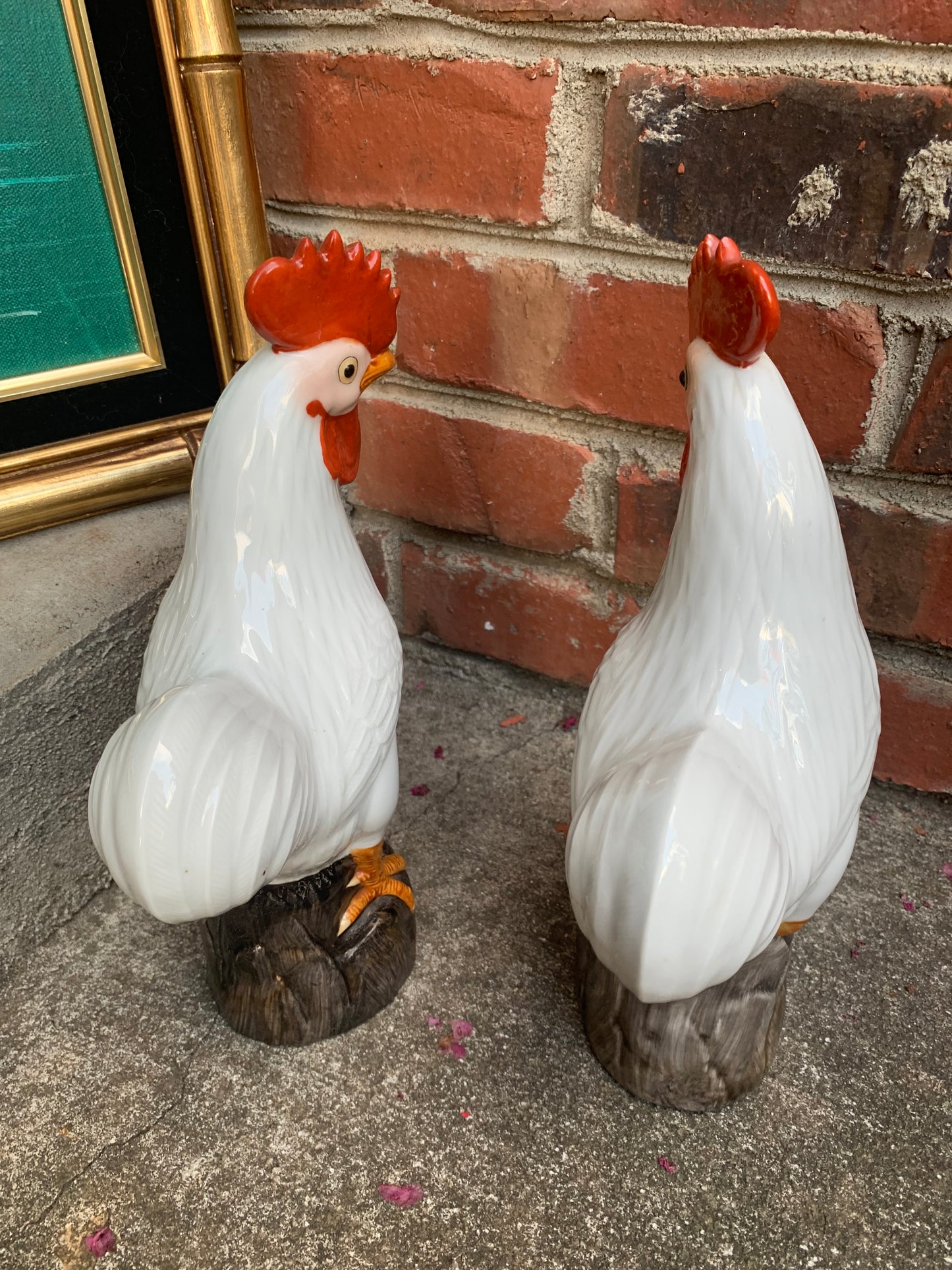 Rare and beautiful pair of Chinese export roosters!