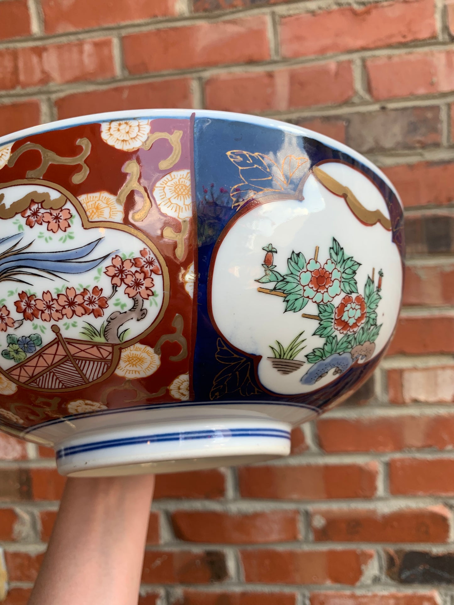 Gorgeous Imari 10” bowl! - Excellent condition!