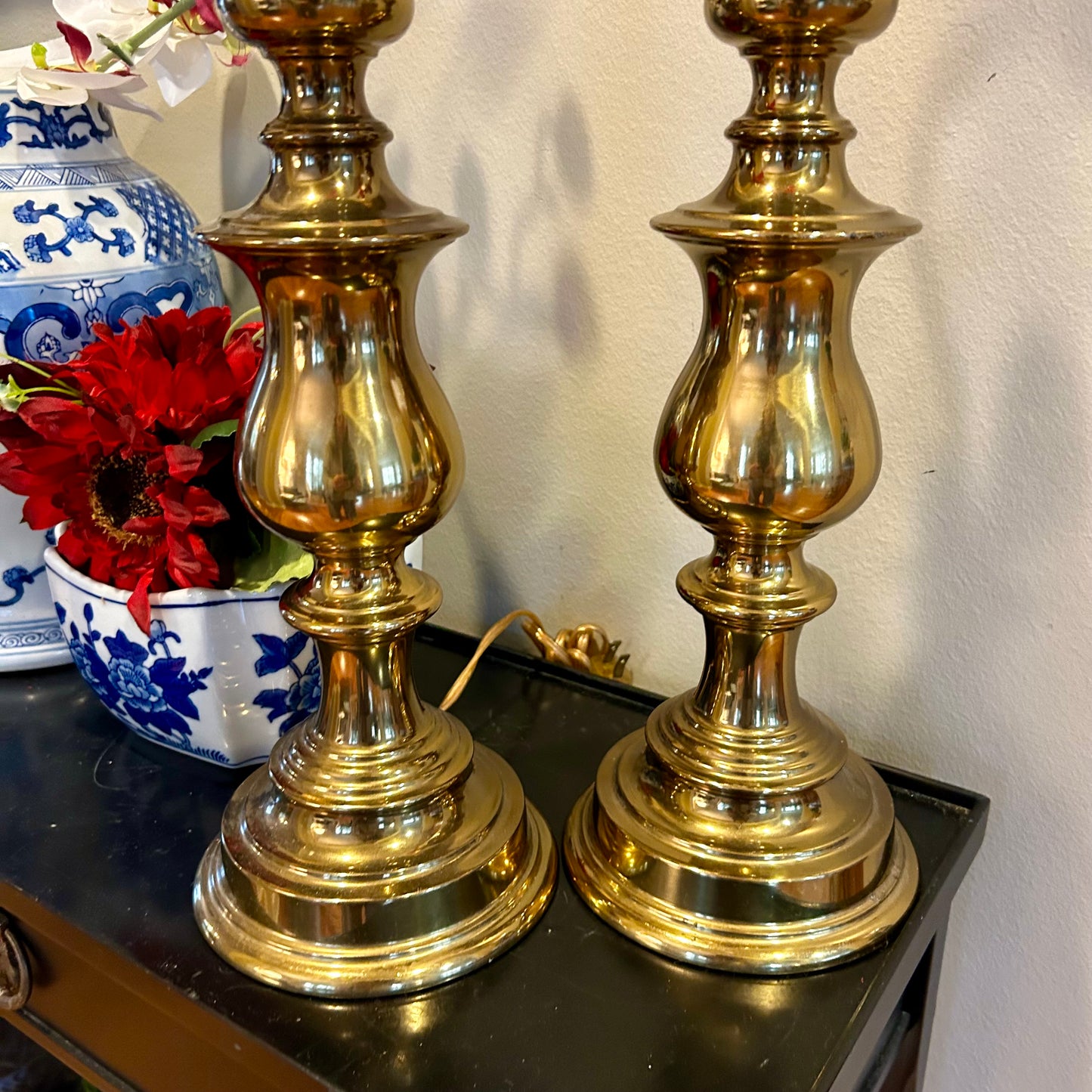 Gorgeous pair of vintage brass pillar lamps.