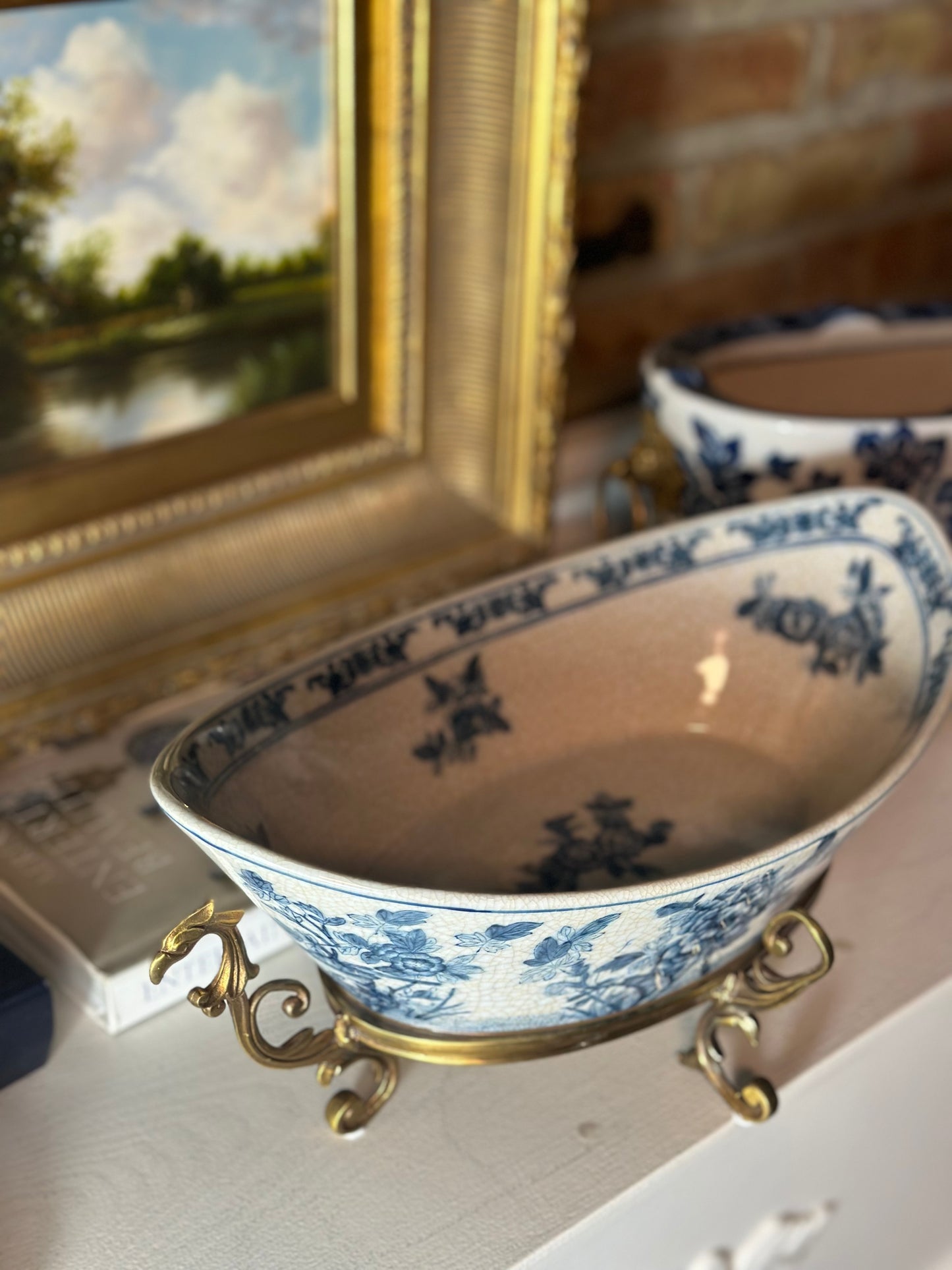 [14.5Lx8W Porcelain Blue And White Floral w/ Bird Pattern Oval Basin