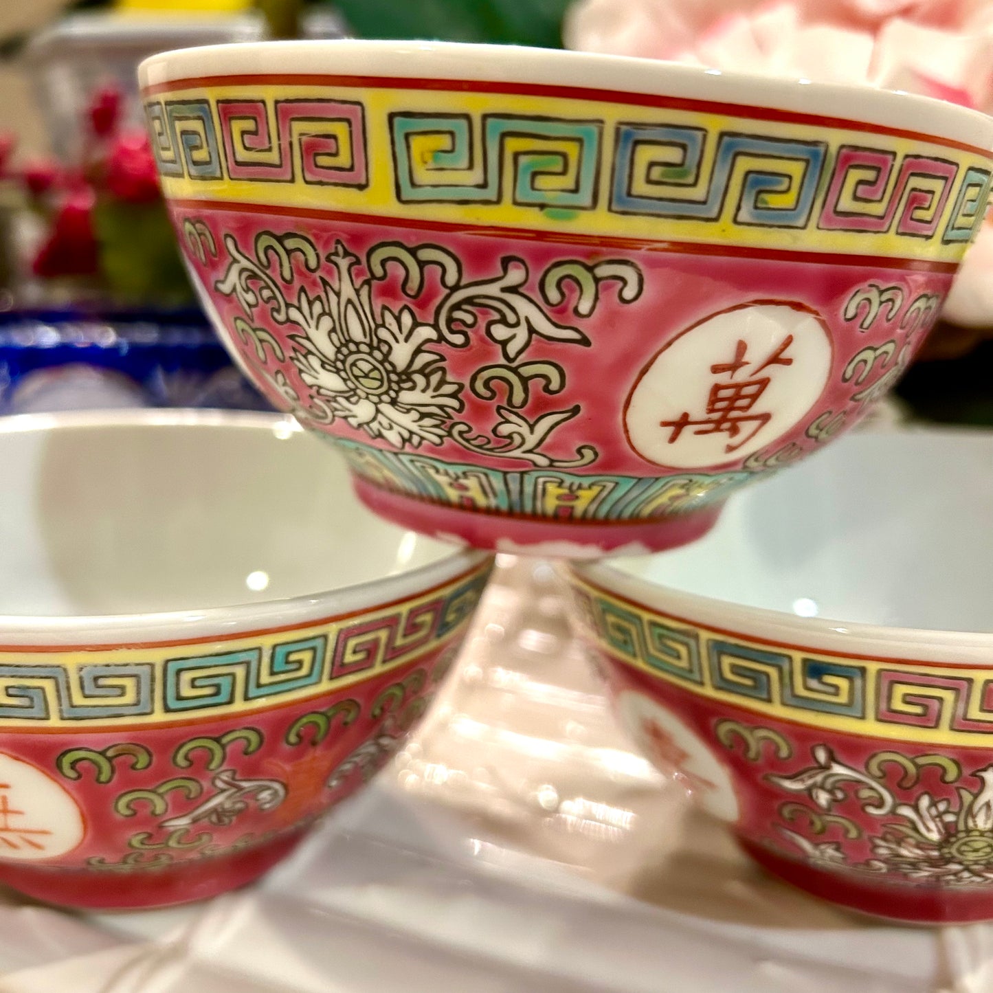 Set of 3 gorgeous vintage chinoiserie chinoiserie rose canton soup bowls or trinket dish