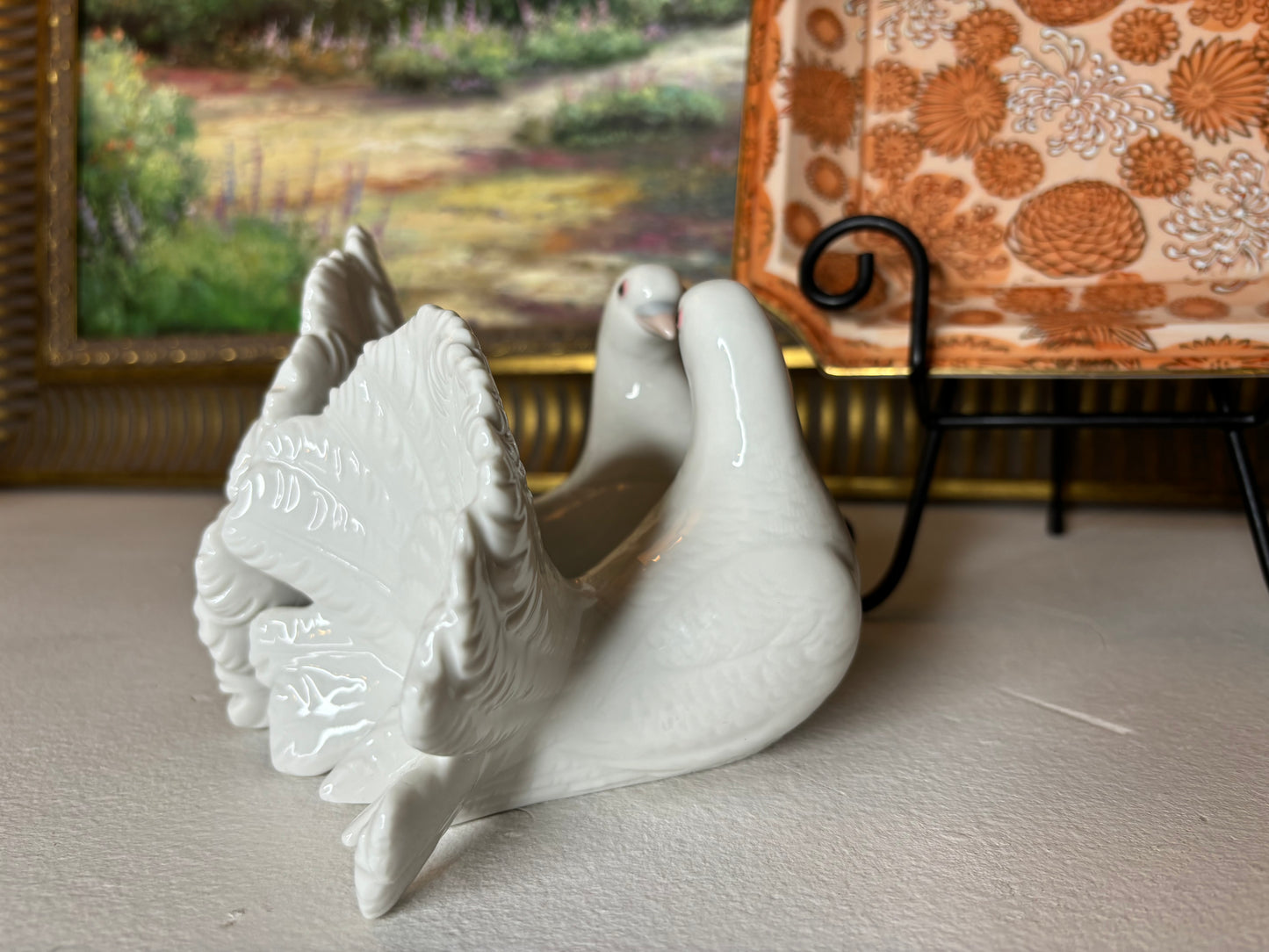 Beautiful Lladro doves figurine! - Excellent condition!