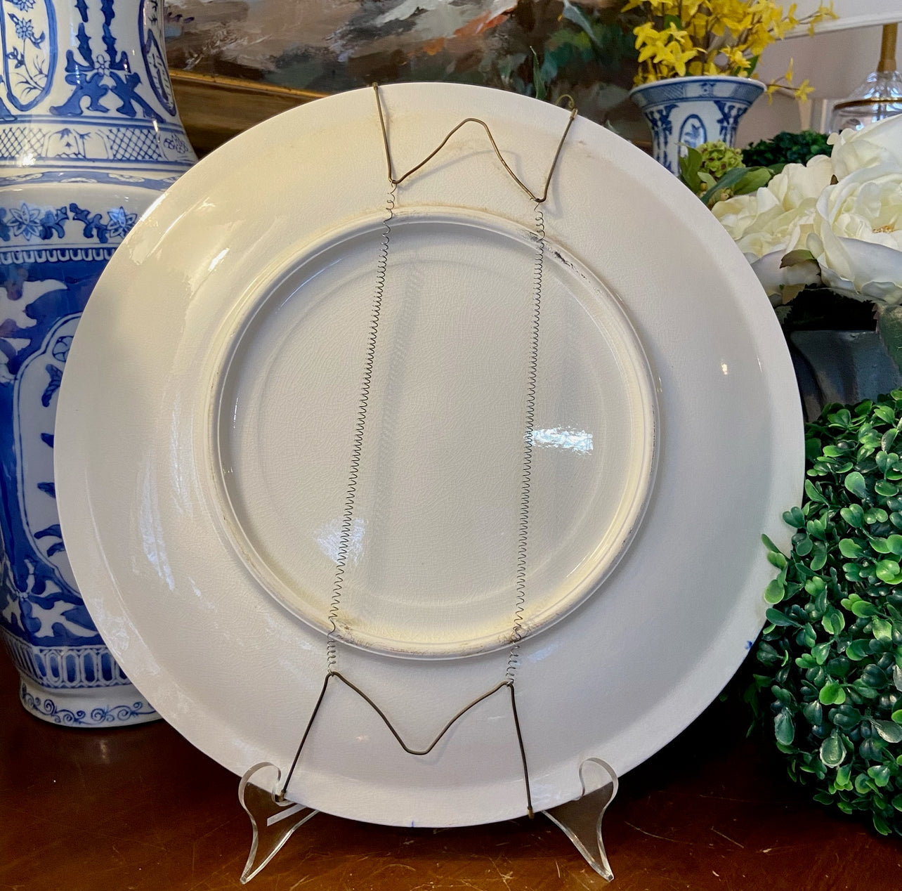 Vintage chinoiserie Imari botanical blue & white large round platter. 14 in