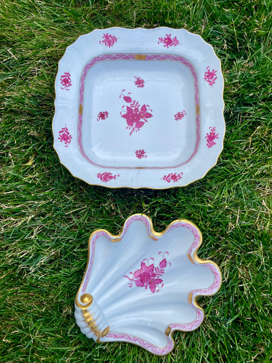 Vintage Herend Raspberry Porcelain Scalloped 10.5” Cake Plate / Platter - Pristine!