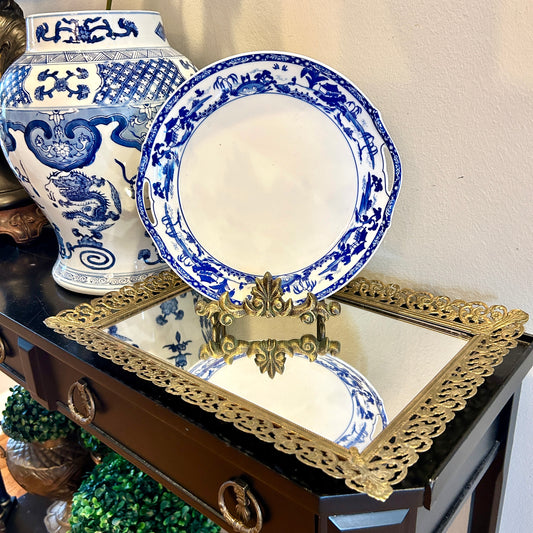 Vintage blue & white pagoda double handle plate.