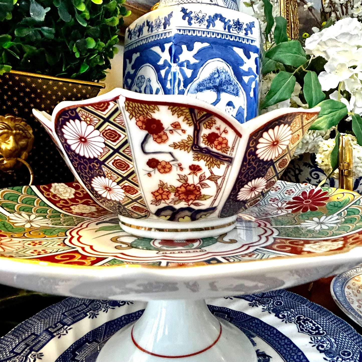 Chic hand painted porcelain chinoiserie lotus bowl