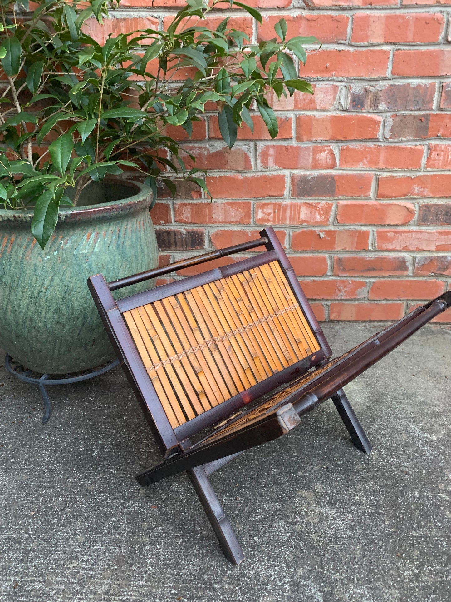 Folding Bamboo Magazine Rack- Vintage condition!