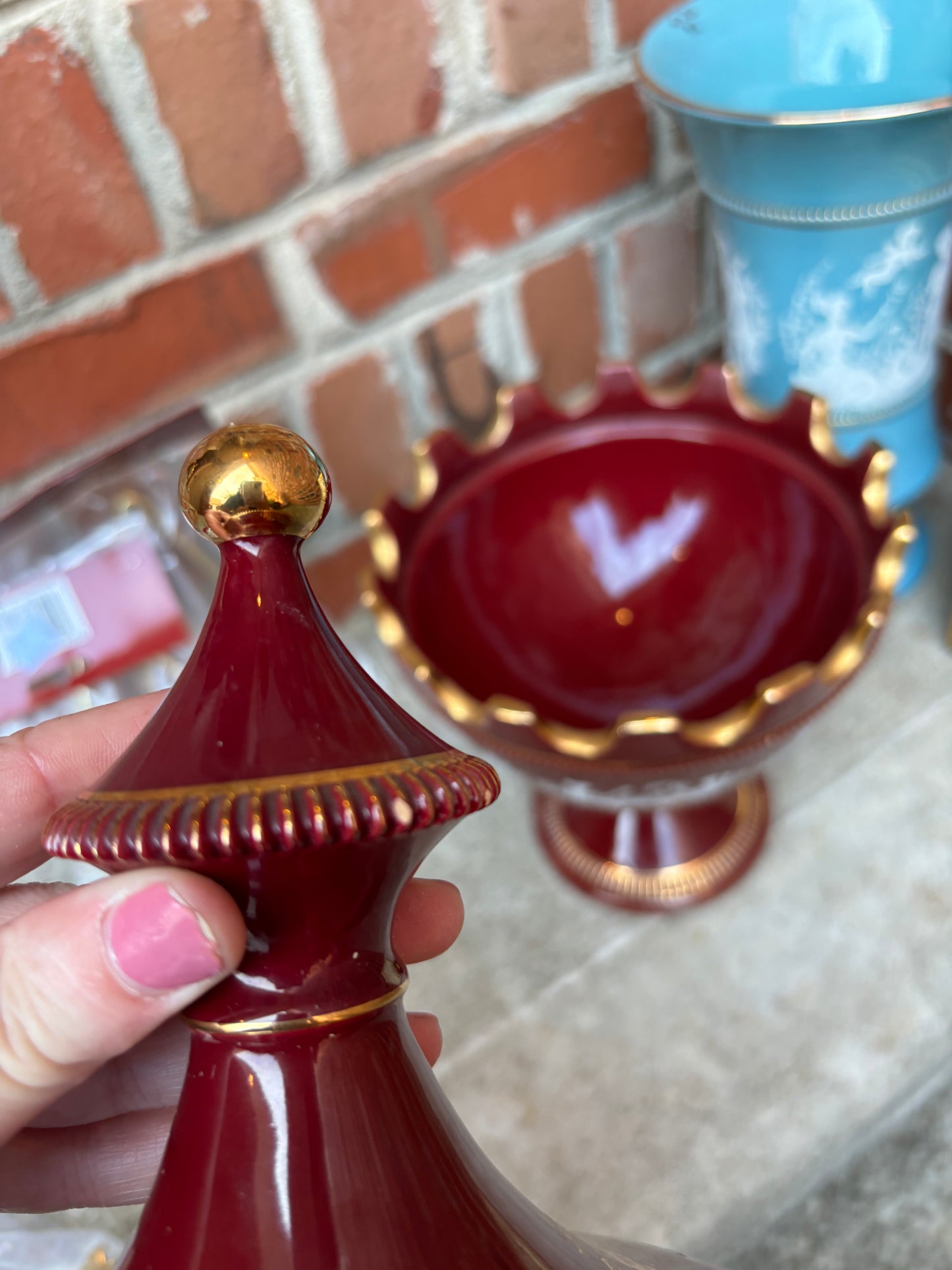 Stunning Florentine pedestal dish with a deep ruby coloring and gold accents! - As is!