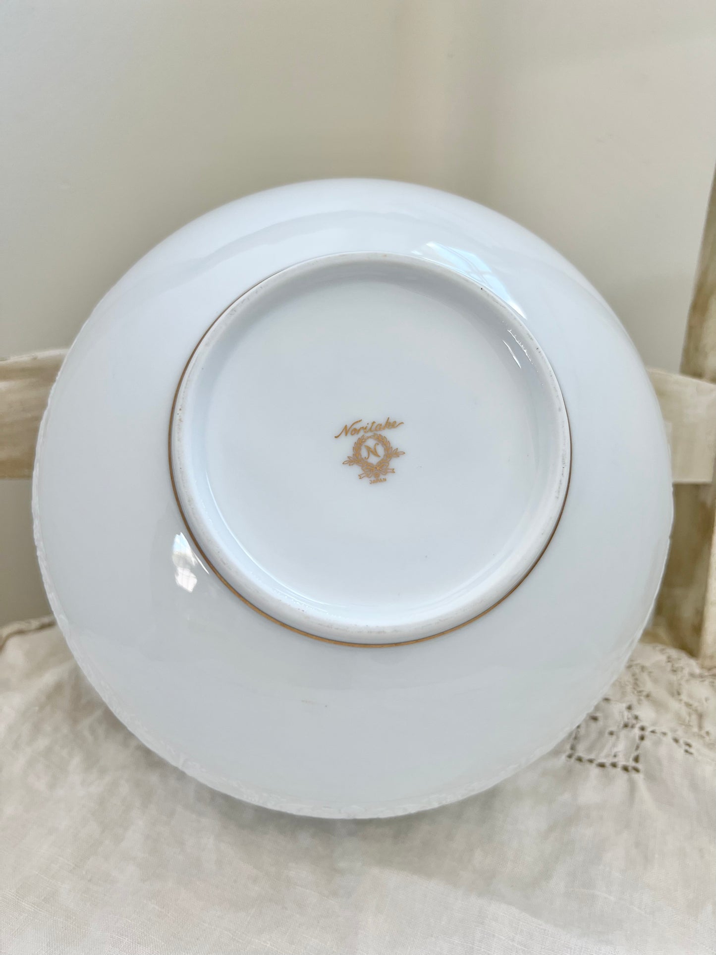 Gorgeous Noritake Porcelain Serving Bowl