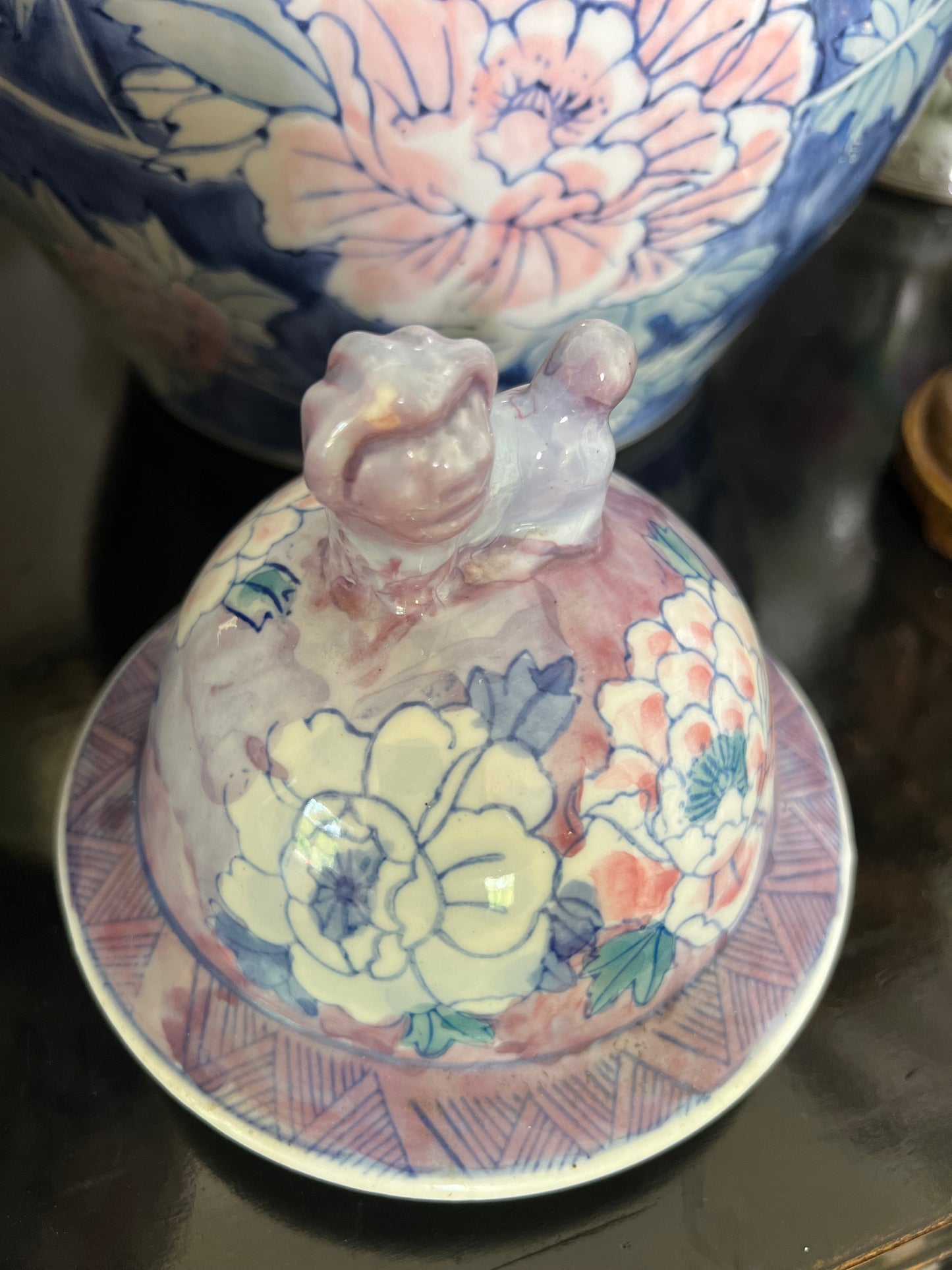 Large 14” Lilac Ginger Jar With Foo Dog Top