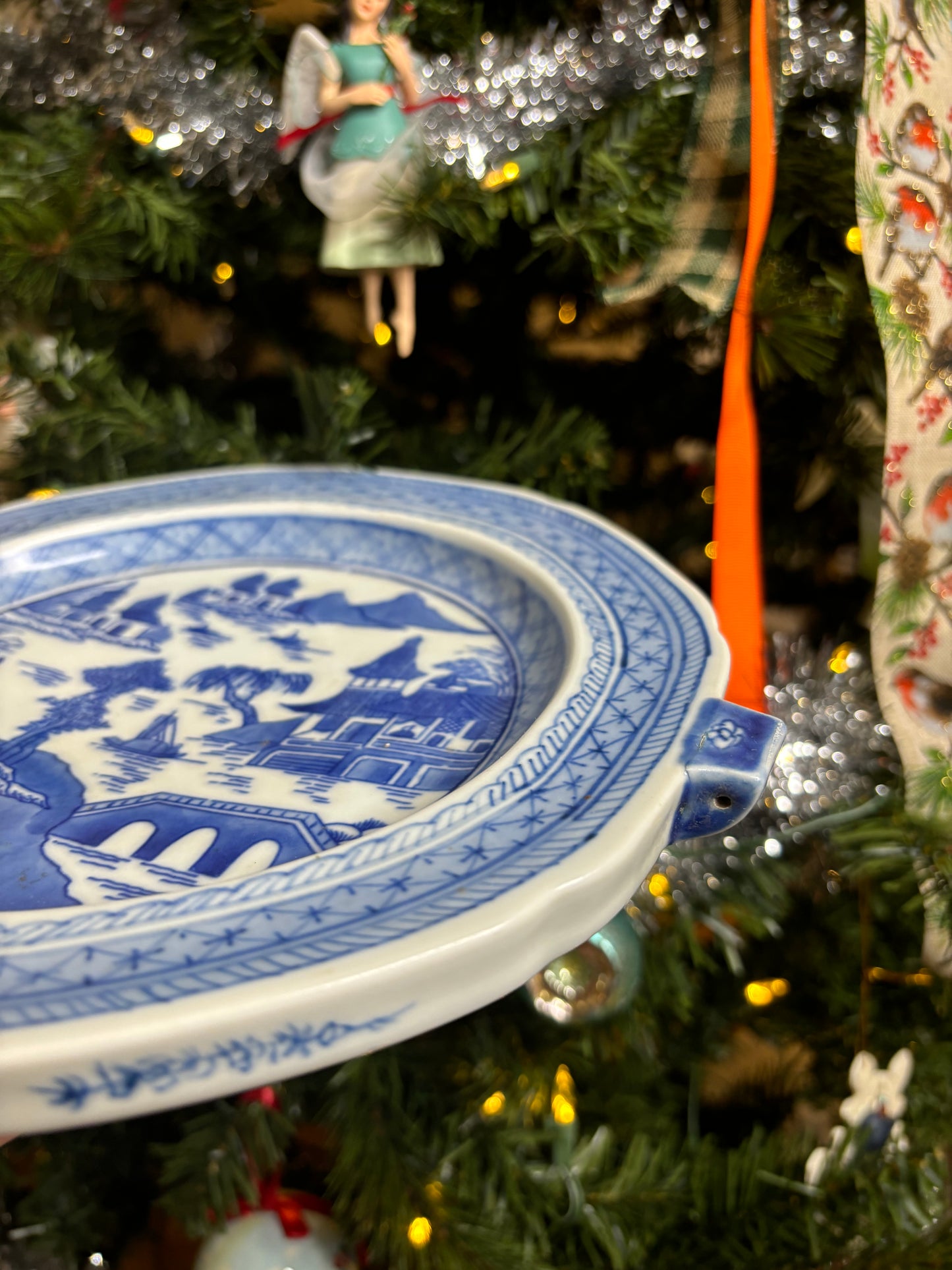 Early 1800s Blue Willow plate warmer!