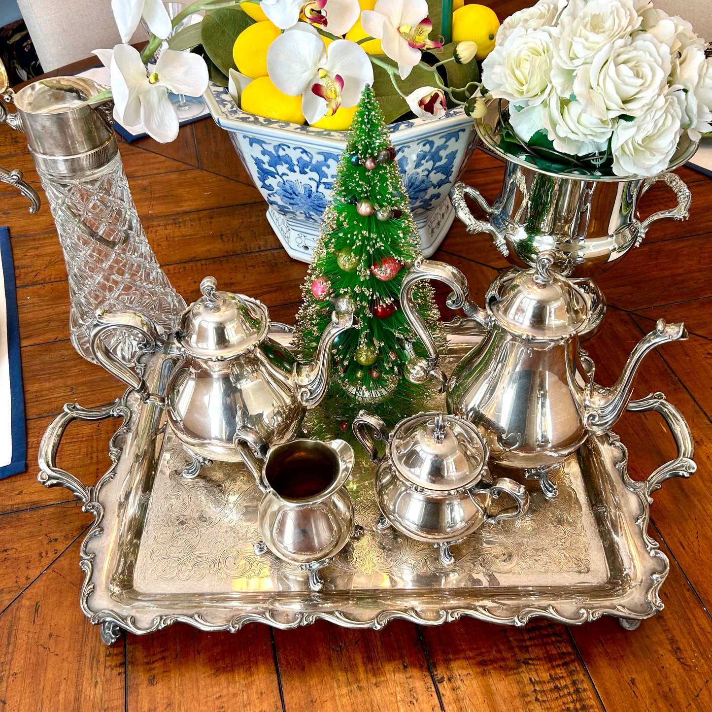 Absolutely stunning 5 piece silver plate stamped heirloom serving set by International Silver Company