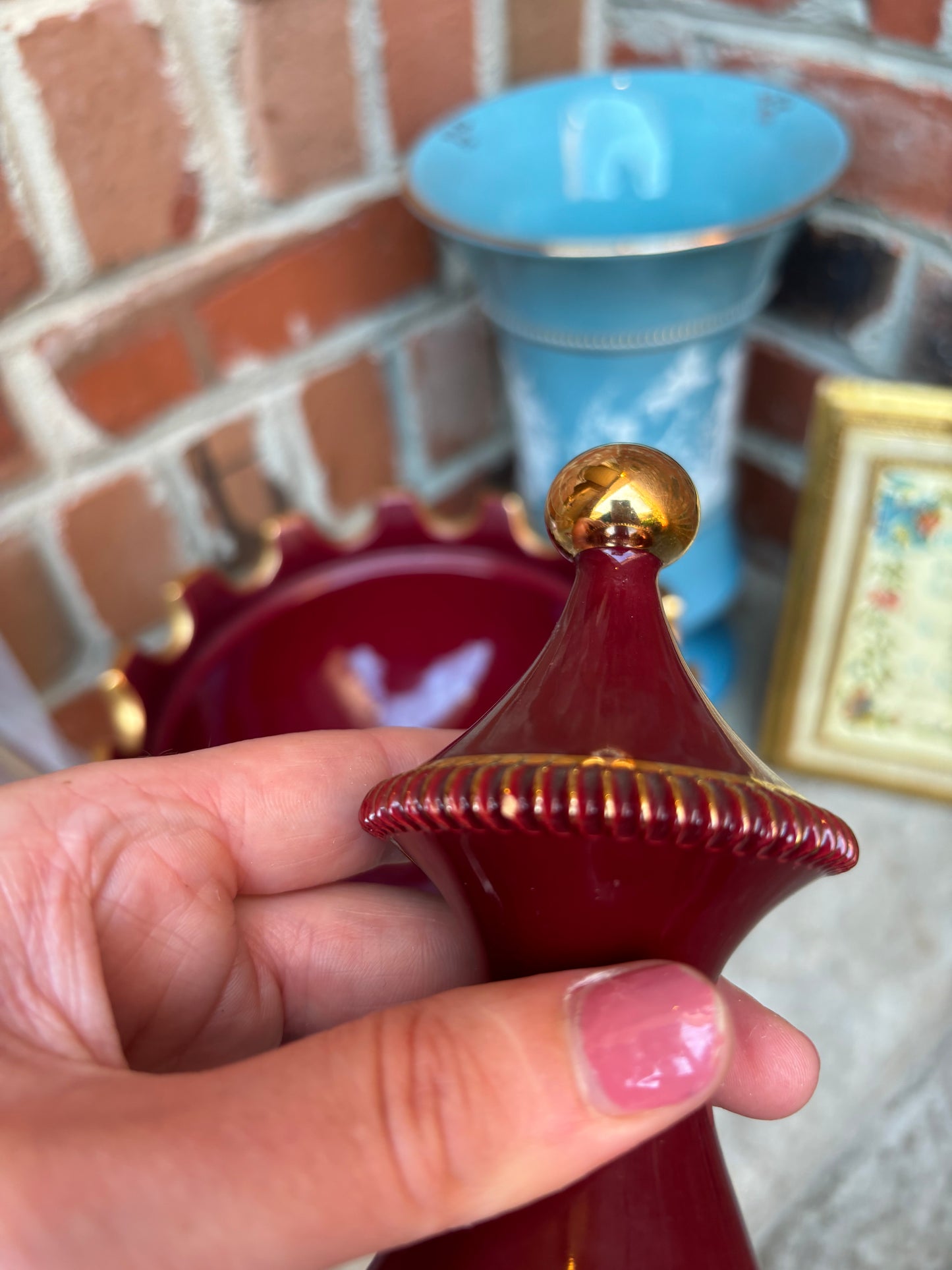 Stunning Florentine pedestal dish with a deep ruby coloring and gold accents! - As is!