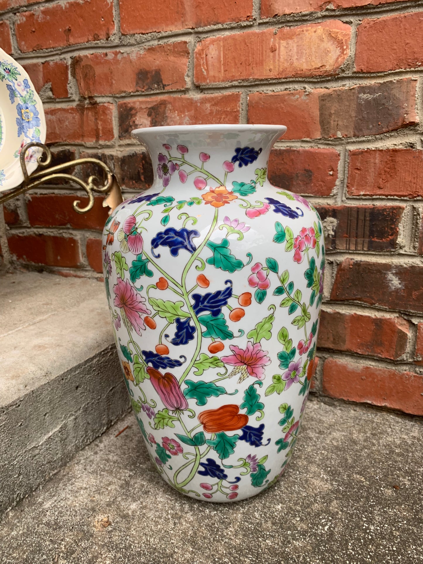 Chinoiserie floral 14 1/2” Vase with butterflies! - Excellent condition!