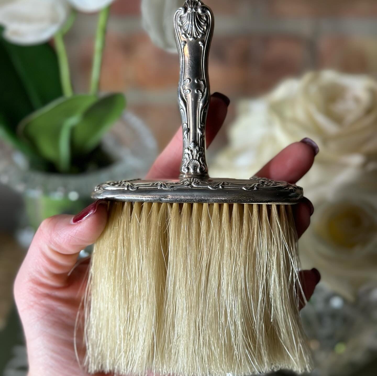 Victorian Hallmarked Silver Handled Crumb Brush 