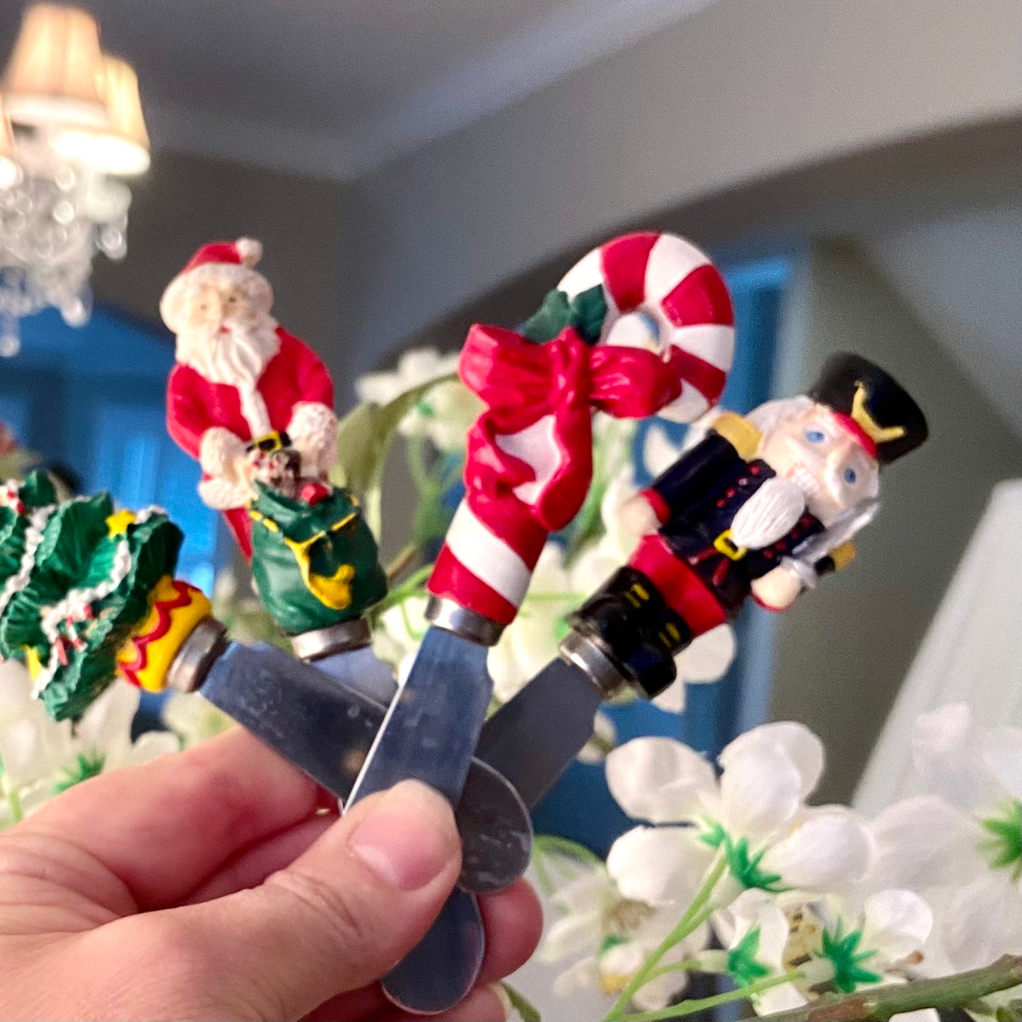 Set of 4 festive holiday spreaders