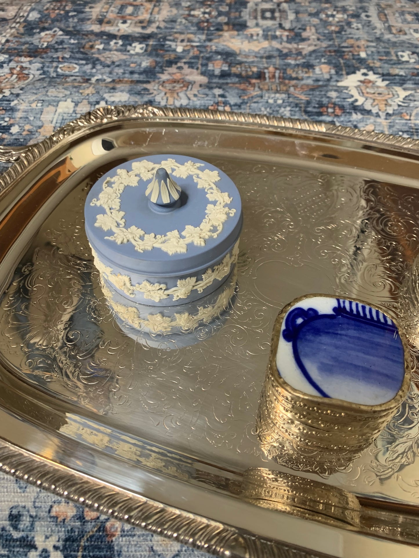 Beautiful Wedgwood Jasperware blue and white round trinket box!