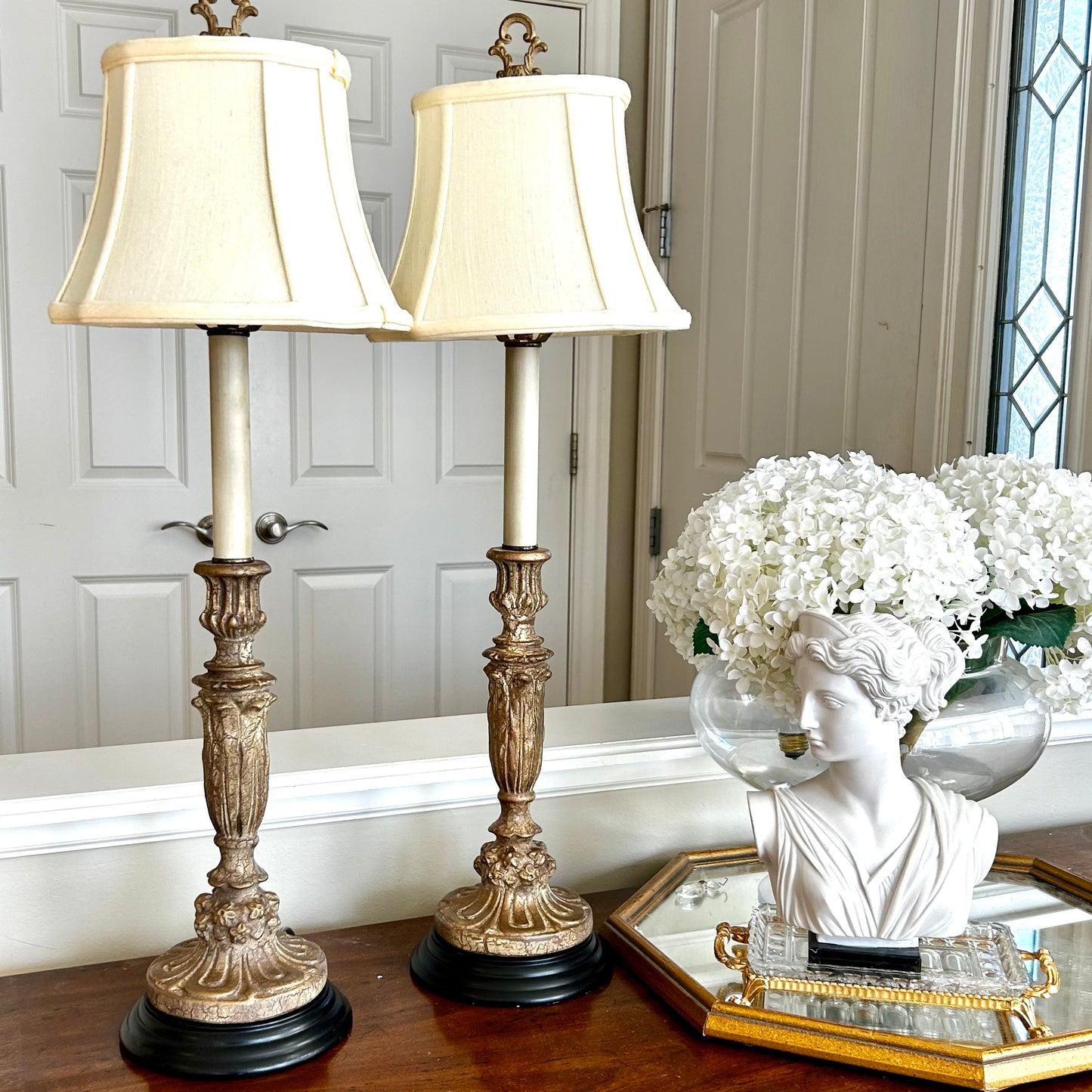 Statuesque pair of vintage gold gild Buffet lamps