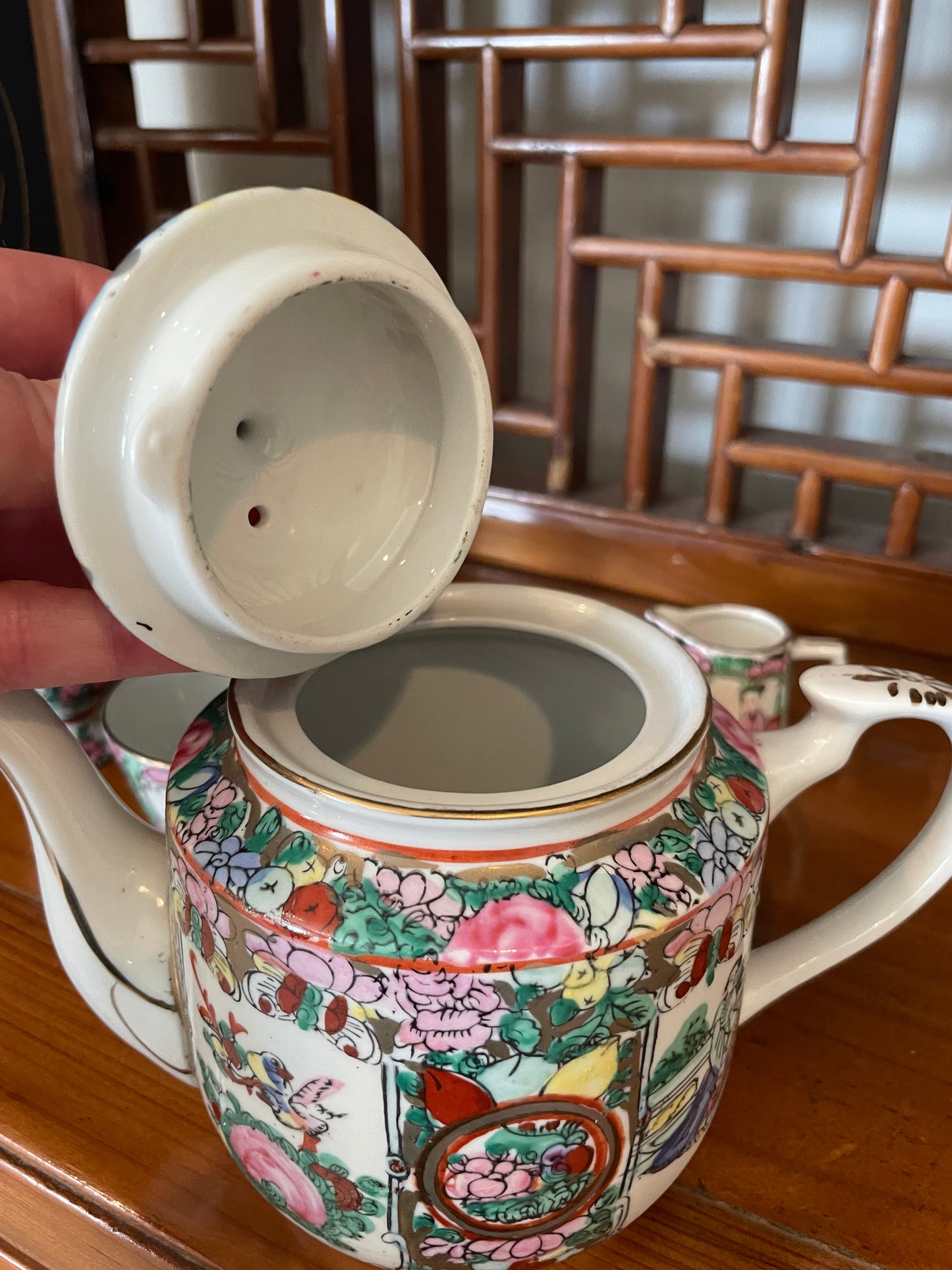 Vintage Rose Medallion Teapot, 2 Teacups, Cream & Sugar