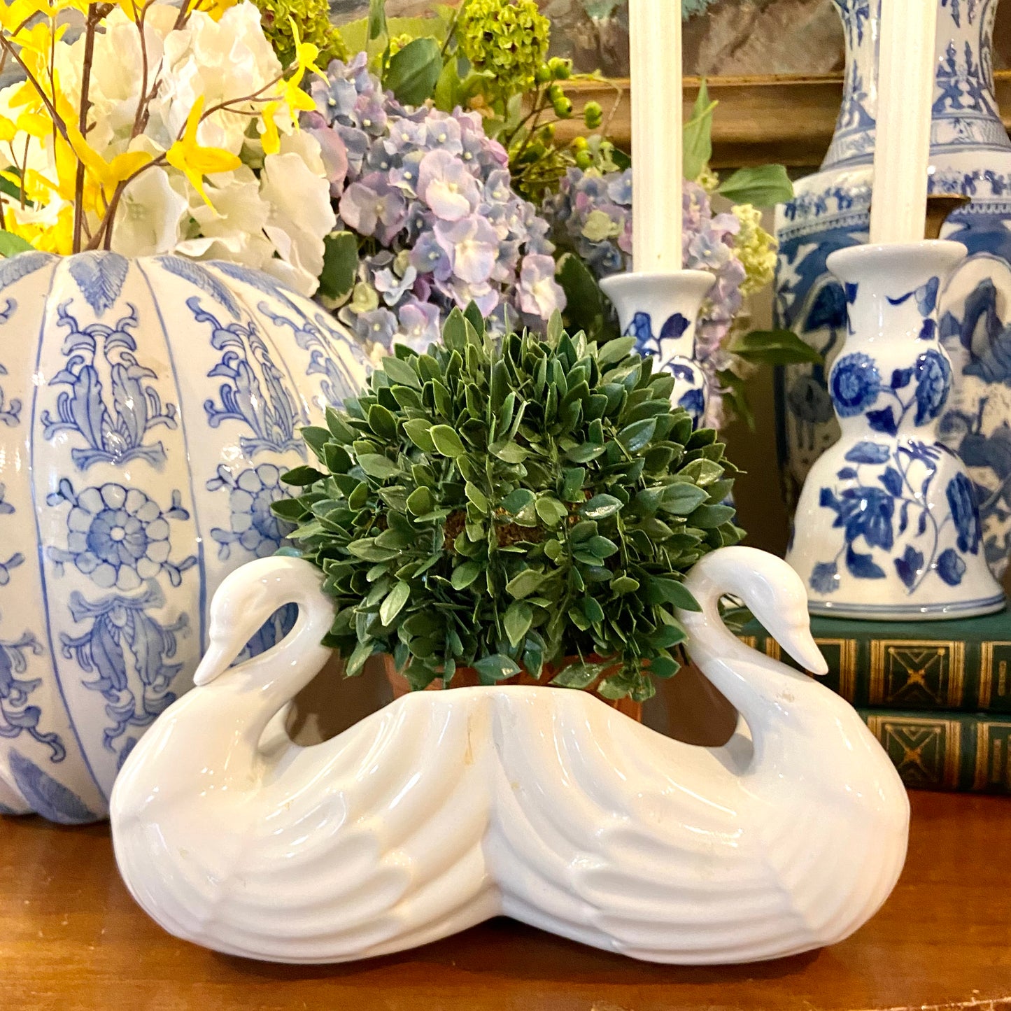 Chic Hollywood regency vintage tripod swan centerpiece planter