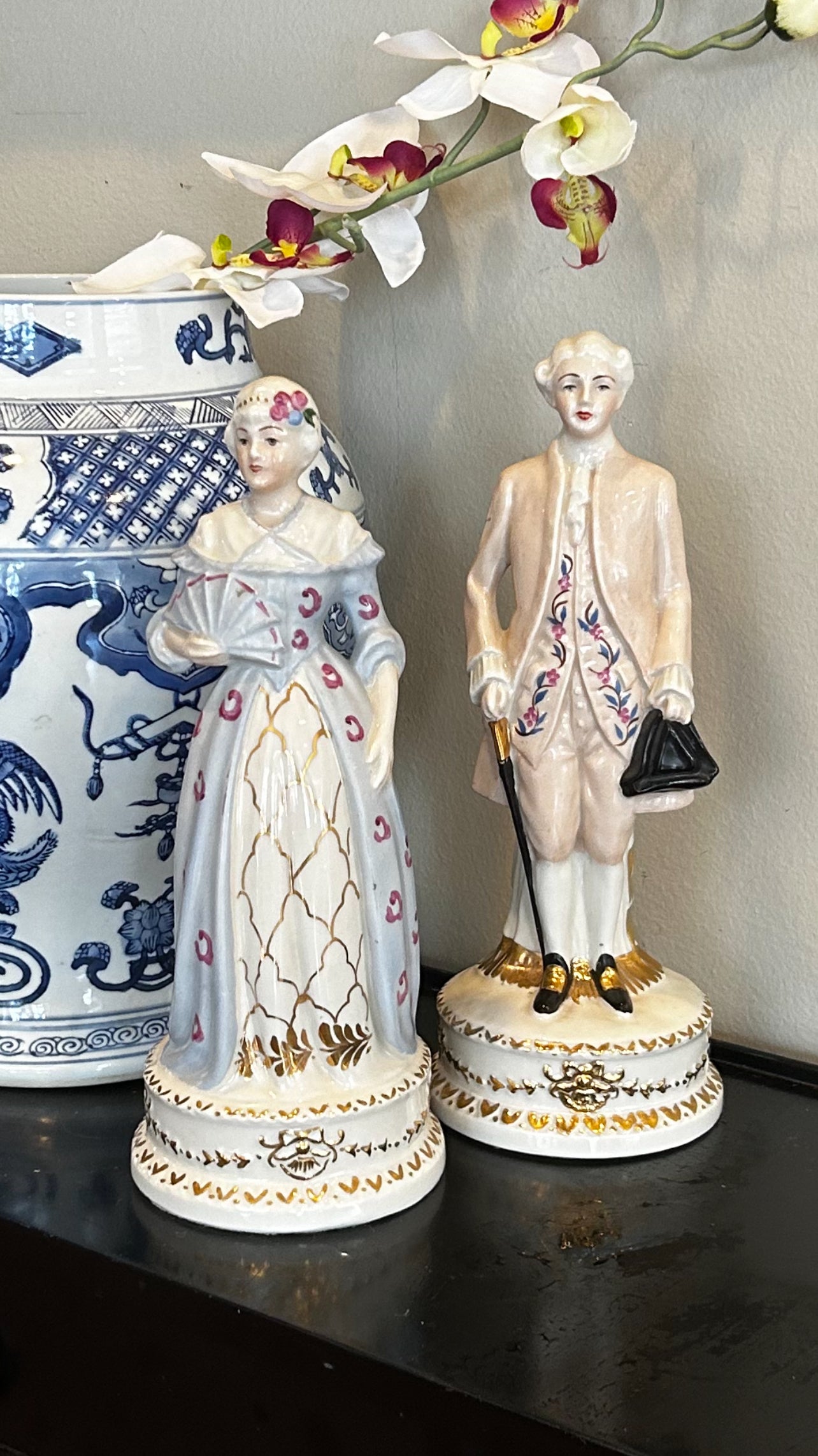 Statuesque Set of two staffordshire lady & gentleman statues