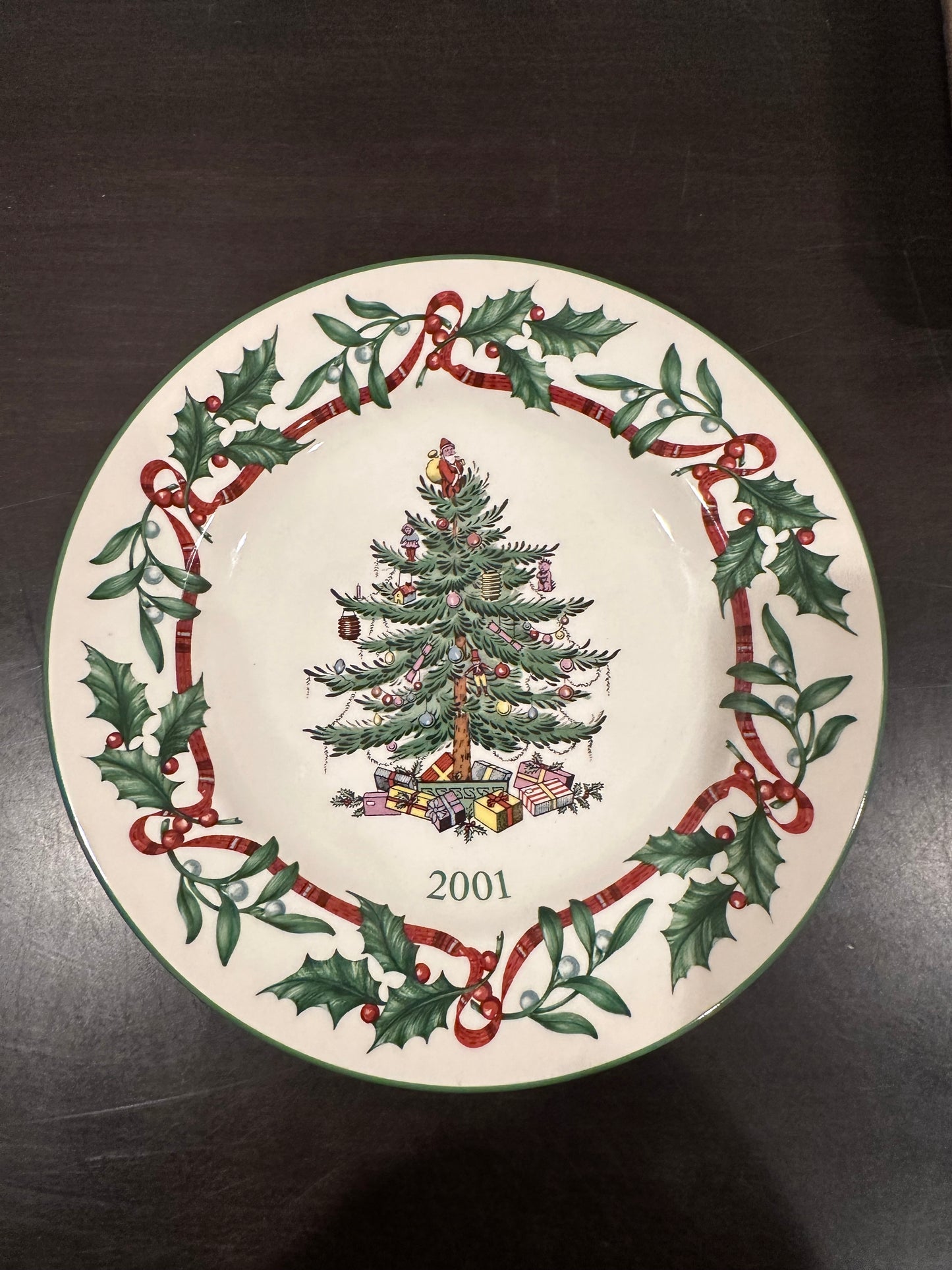 Spode Christmas Tree Annual Collector Plate “2001”, Made in England, 7 3/4”