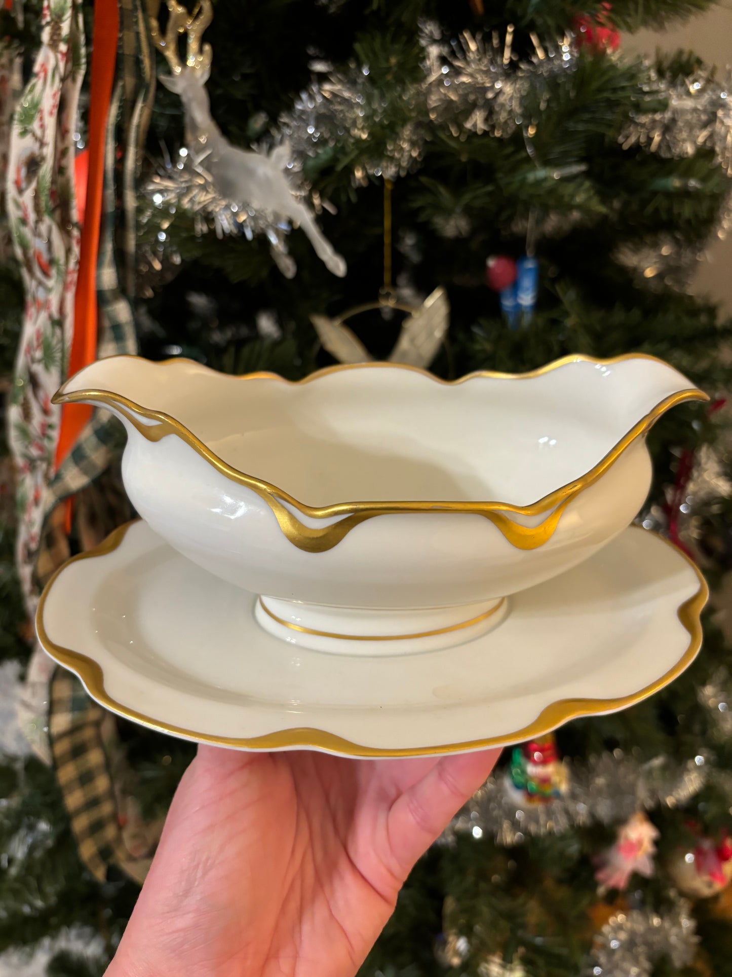 Stunning Haviland Limoges gravy boat with attached under plate!