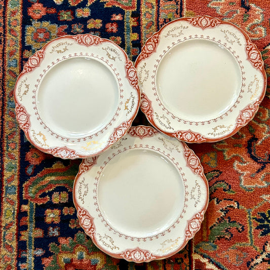 Set of 3 Alfred Meakin of England pink & white scalloped dinner plates