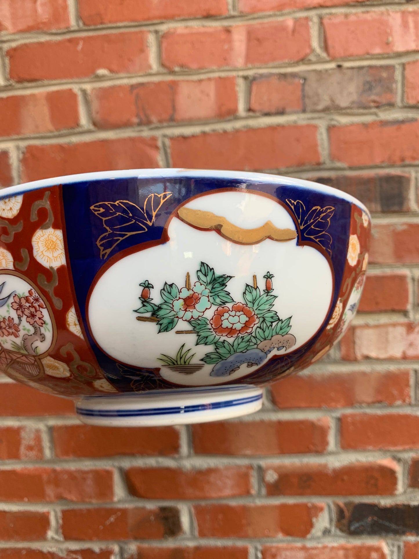 Gorgeous Imari 10” bowl! - Excellent condition!