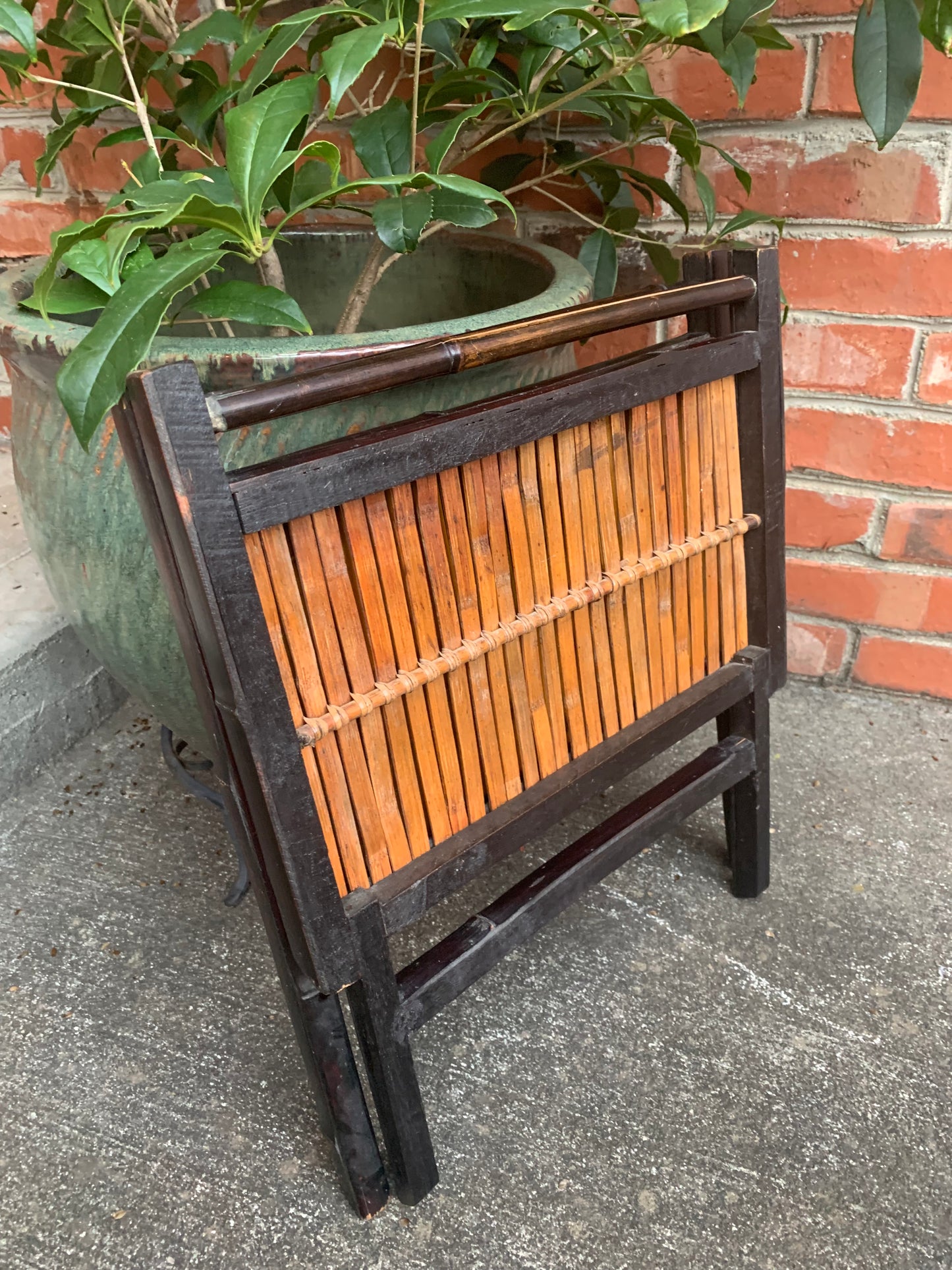 Folding Bamboo Magazine Rack- Vintage condition!