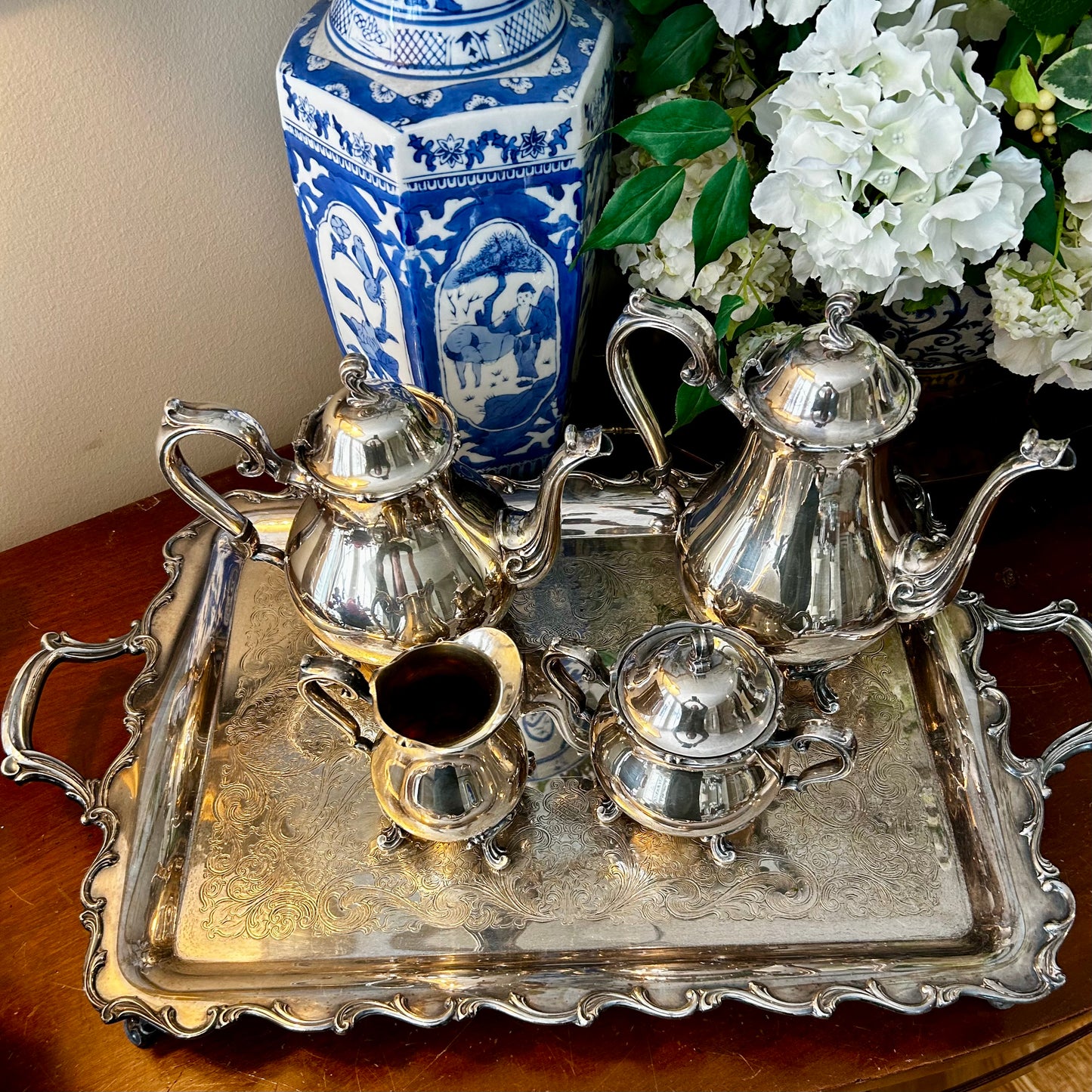 Absolutely stunning 5 piece silver plate stamped heirloom serving set by International Silver Company