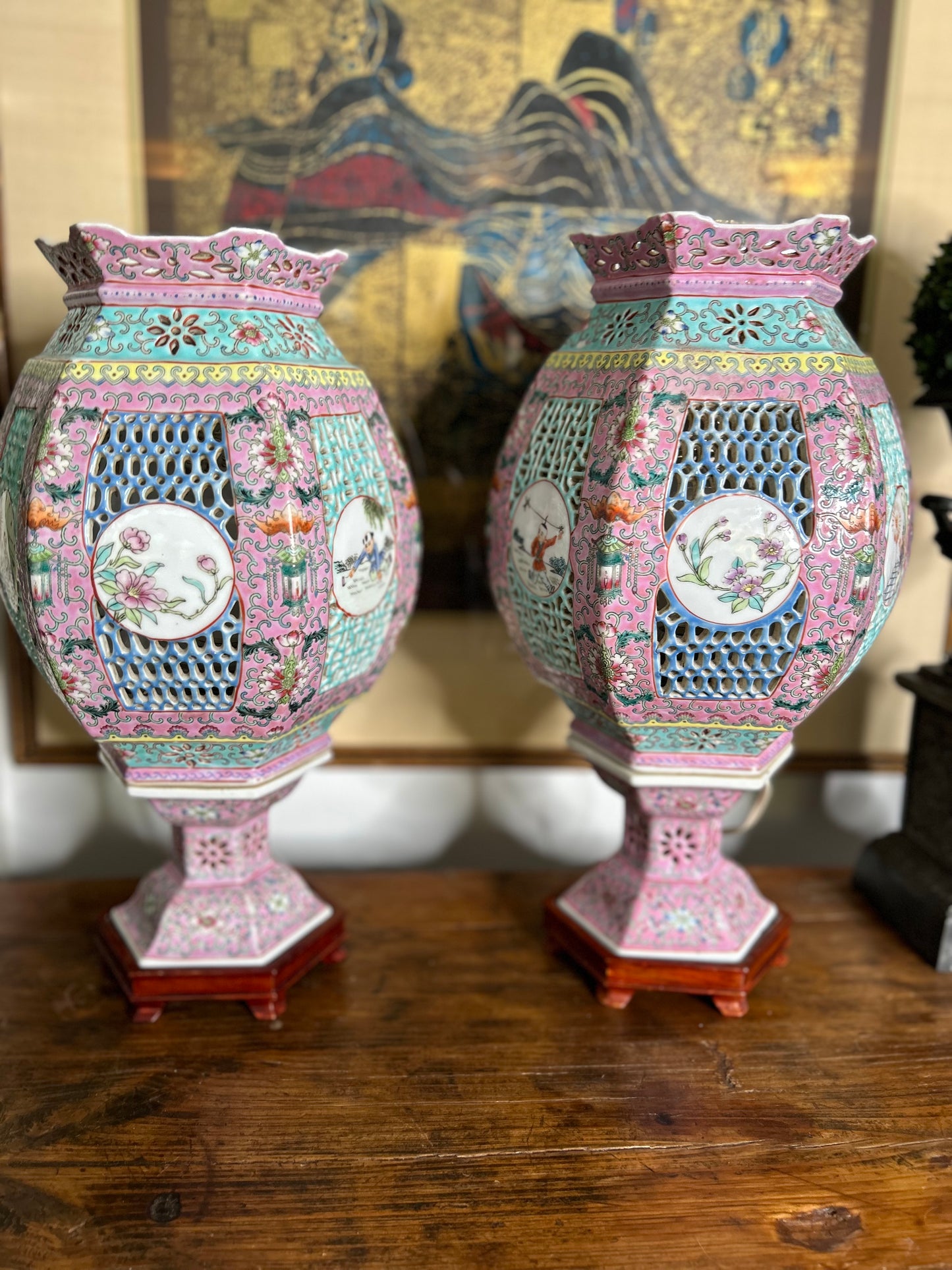 RM 11/1 Stunning Pair of Famille Rose Enamel Painted Lamps 16.6” Tall