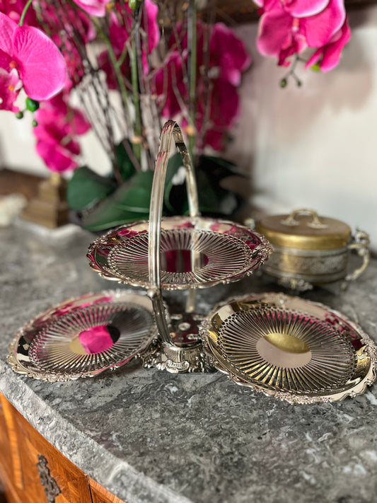 Reserved Stephen Live 11/16 Beautiful Ornate Classic Silver Plated Clam Closure 3 Plate Sweet Dish