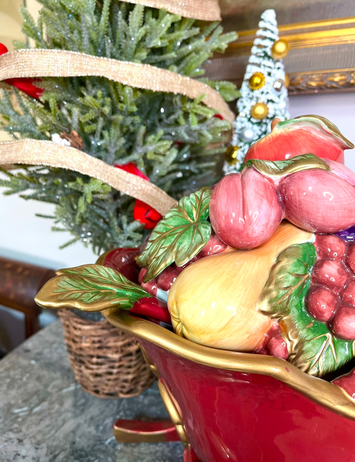 Gorgeous Vintage Fitz And Floyd Renaissance Christmas Sleigh Tureen With Ladle