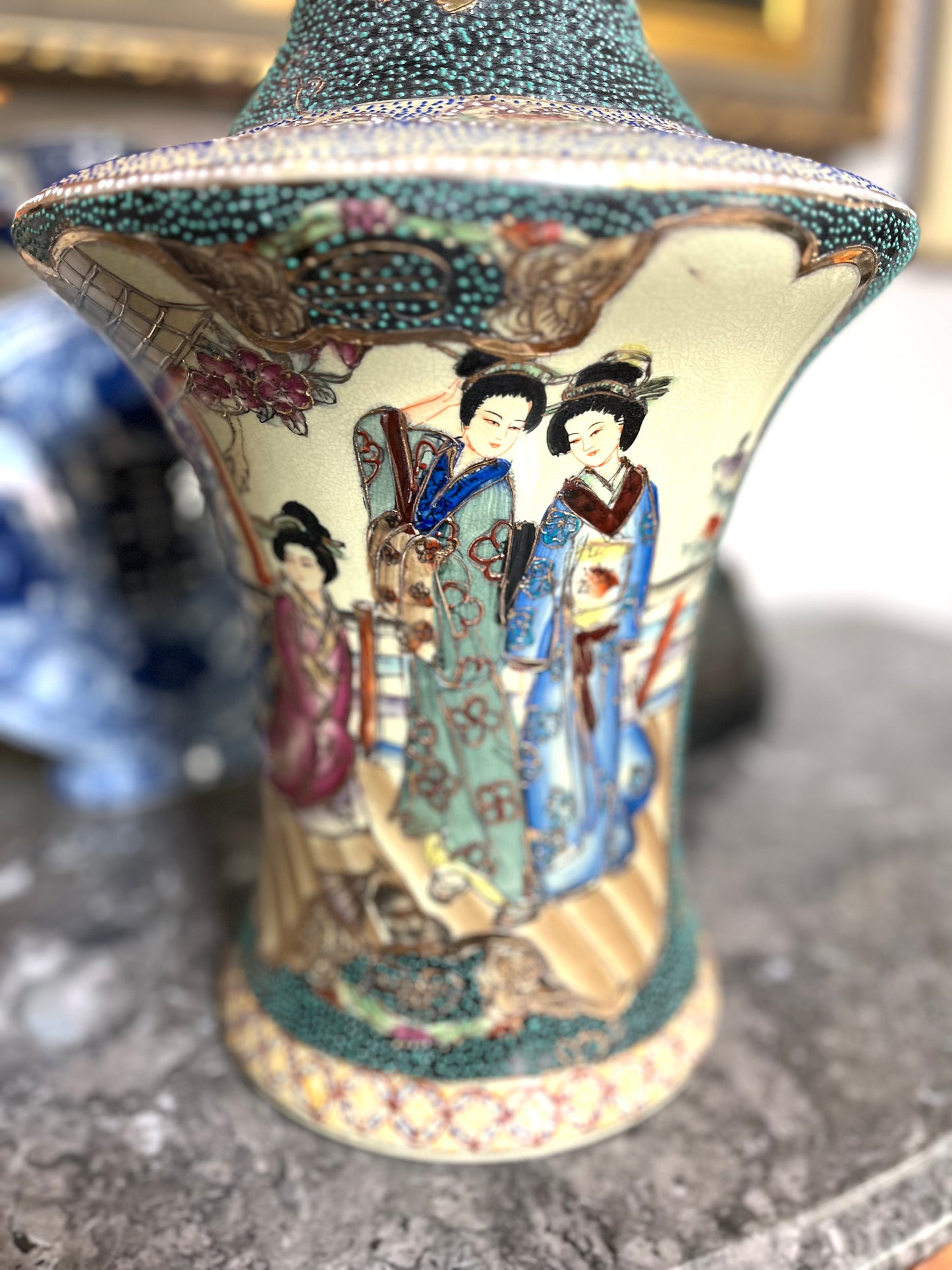 Beautiful Vintage Royal Peacock Green Satsuma Geisha Vase