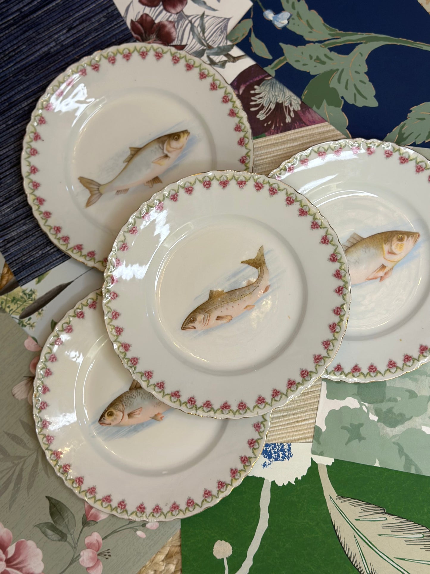 Antique Set (4) 8.5”D Fish Plates - Pristine!