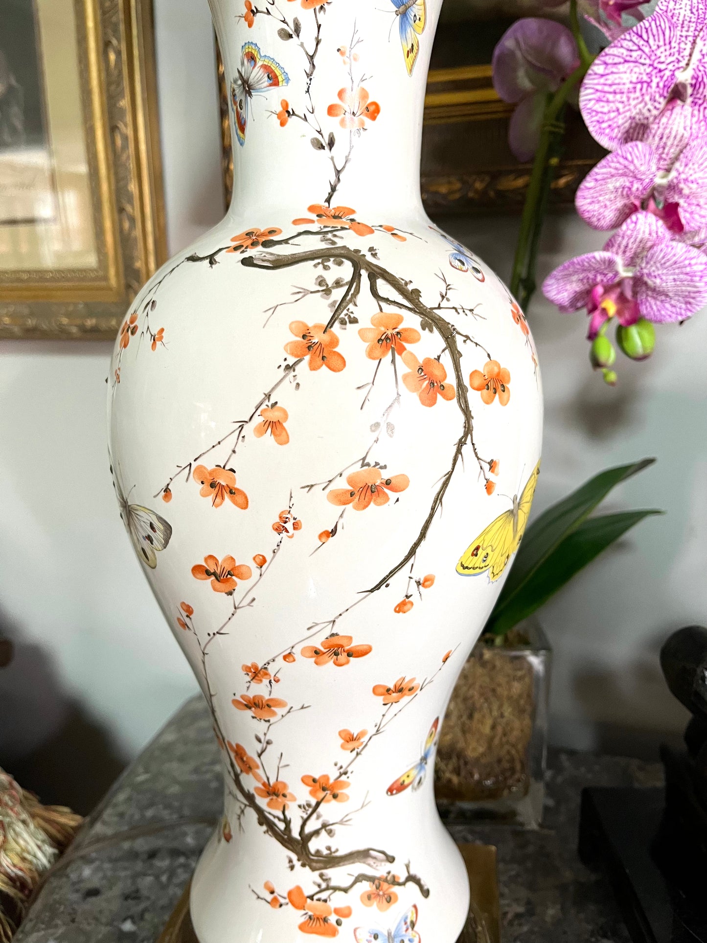 Chic Chinoiserie Plum Blossom and Butterfly Hand Painted Lamp on Brass Base