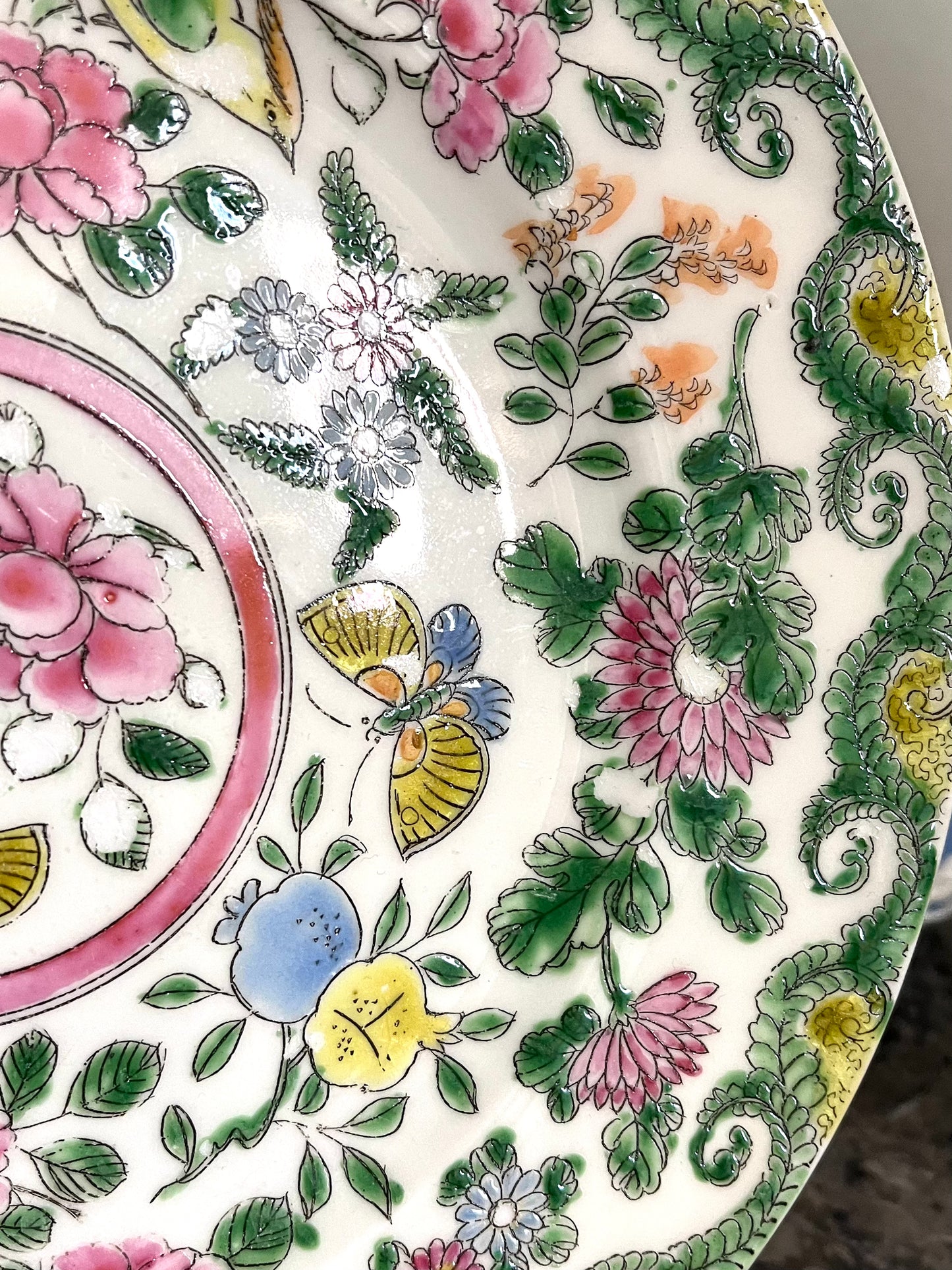 Gorgeous Famille Rose Vintage Butterfly And Bird Plate