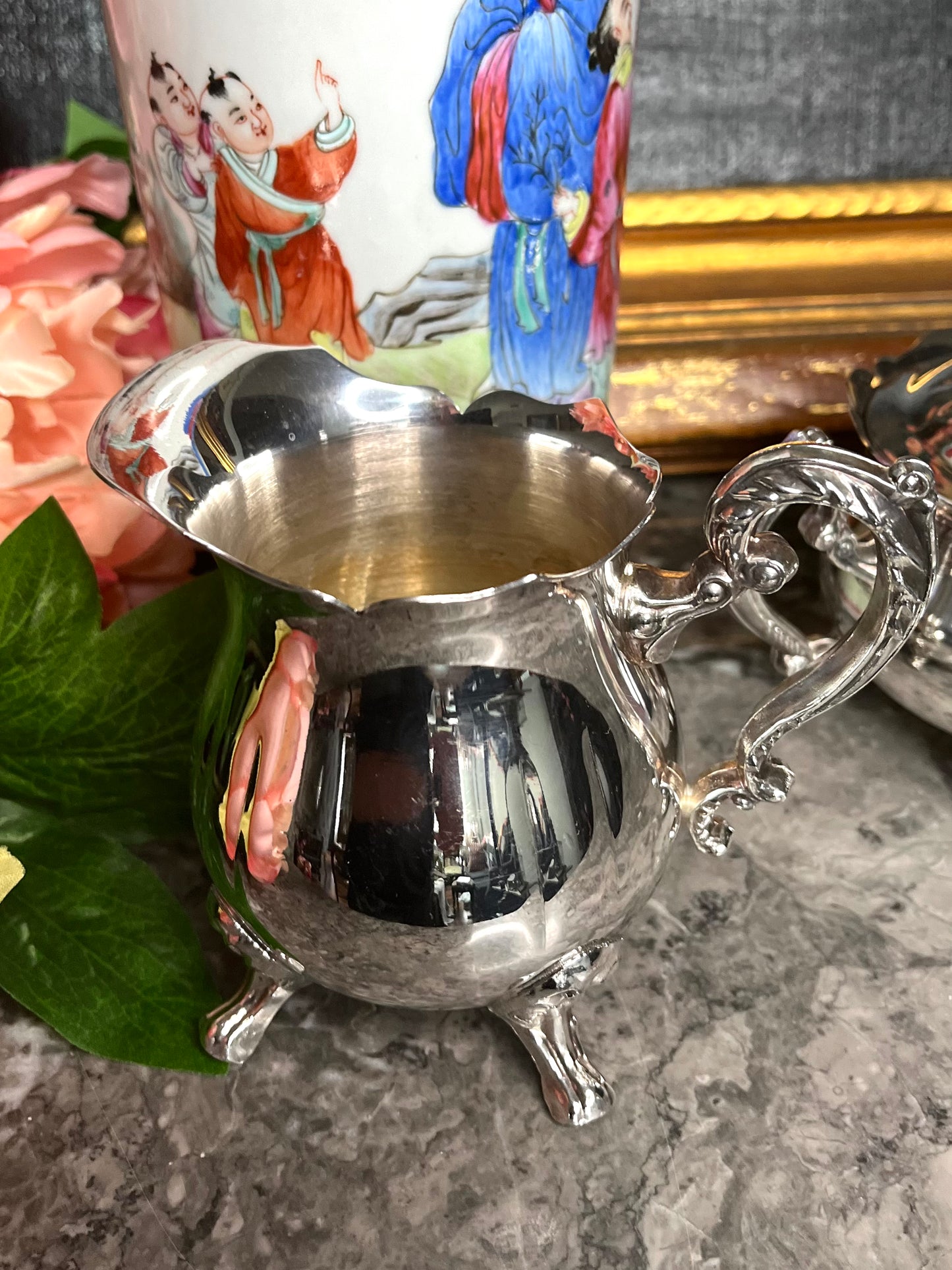 Lovely Vintage Silver Plated Leonard Sugar And Creamer Set