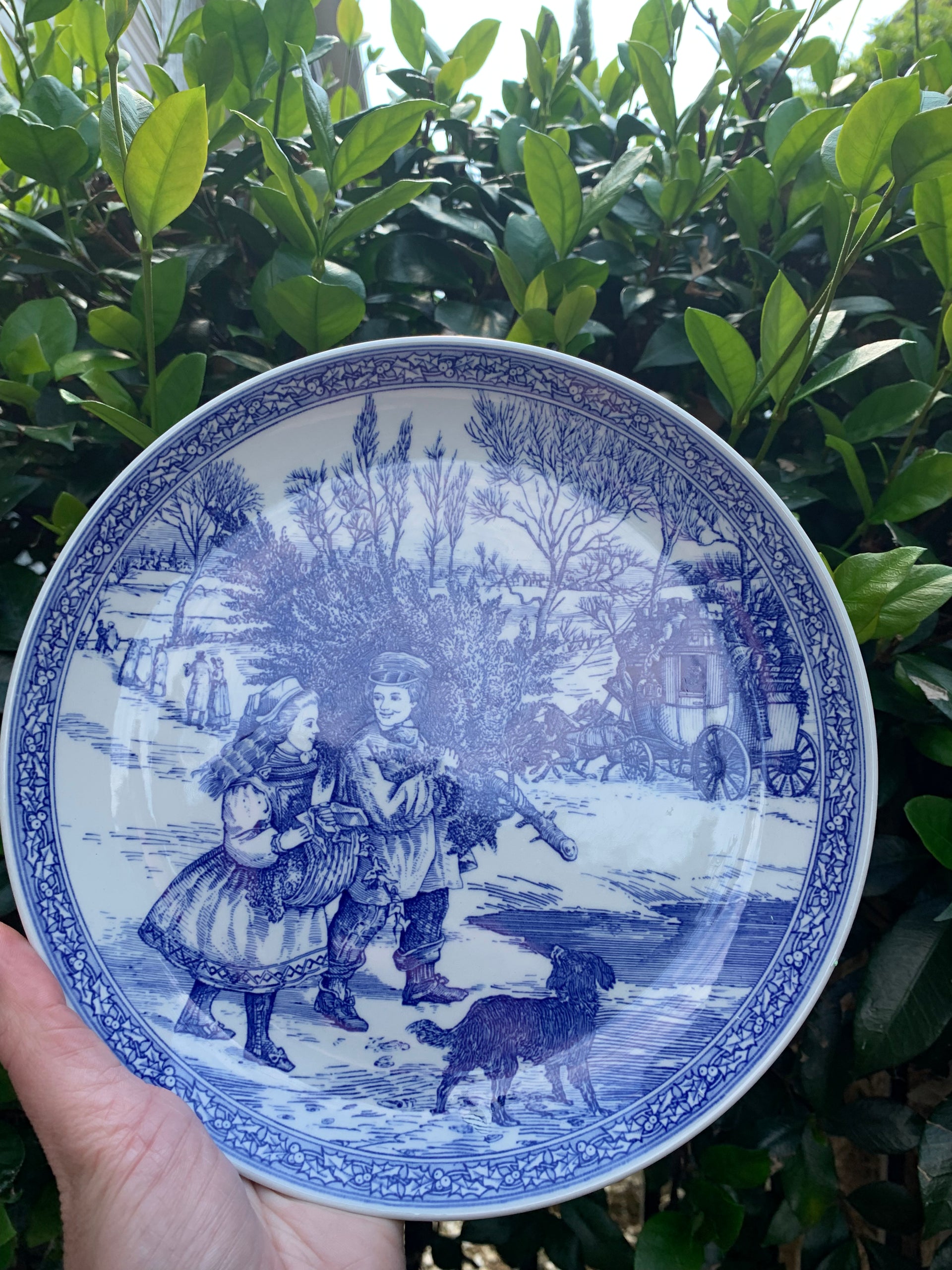 Blue christmas retail plate