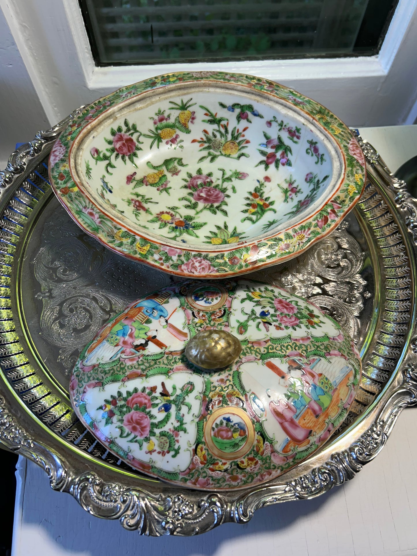 Antique Rose Medallion Covered Oval Dish