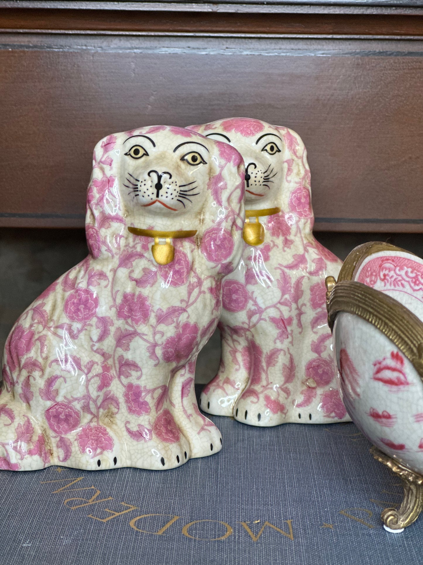 NEW Pink & White Floral, 6” Tall Mantle Spaniel Dog Pair