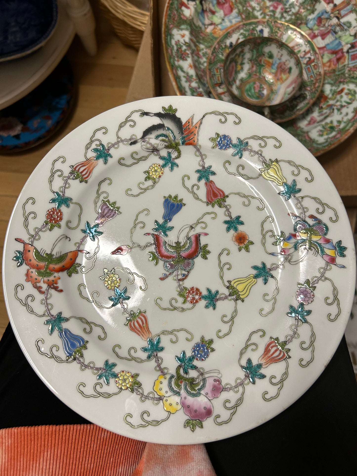 RM11/1 9” Chinoiserie Hand Painted Plate with Butterflies, fruits and Flowers