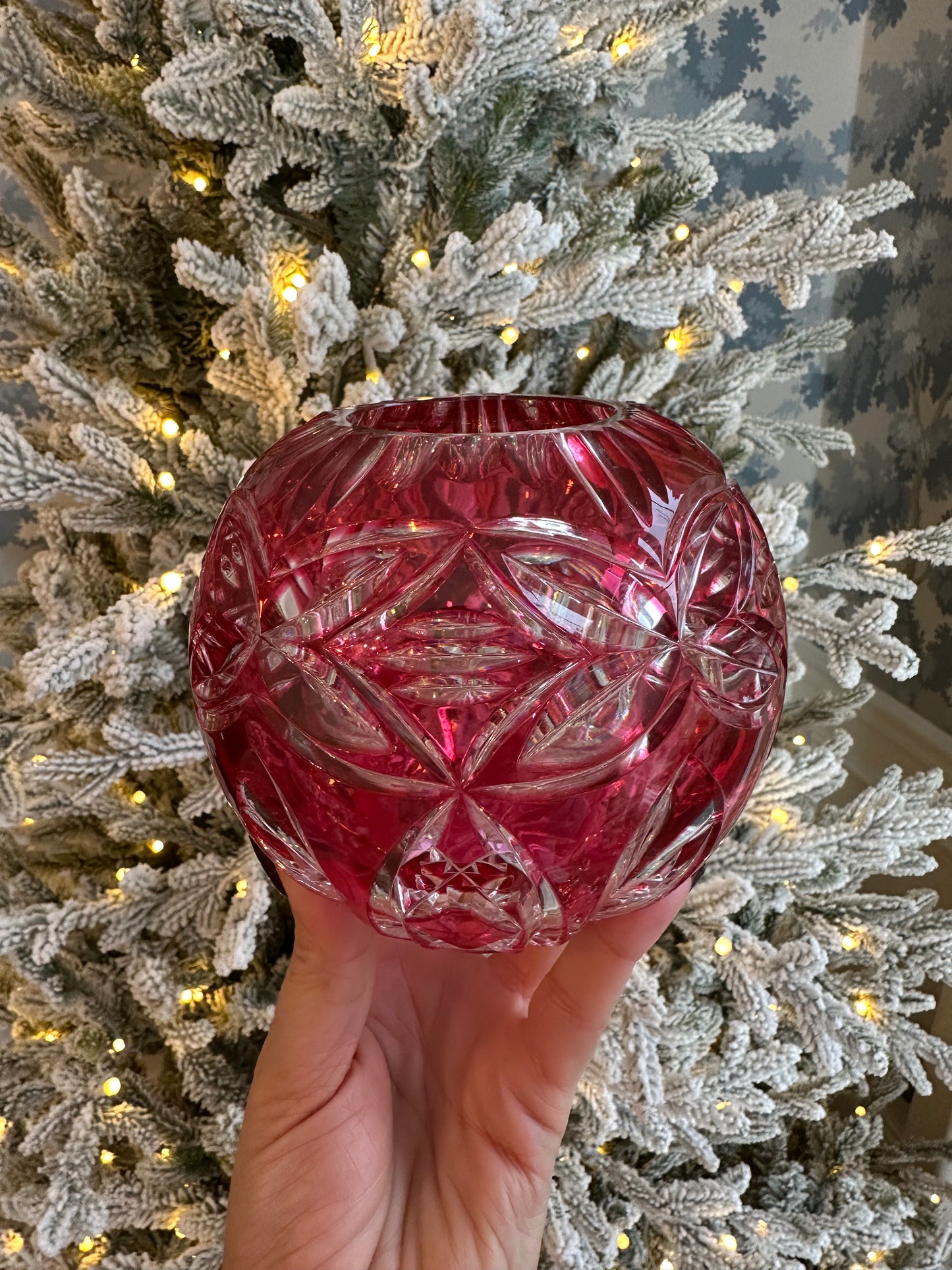 Reserved for Yvonne-Cranberry Crystal Vase ❤️