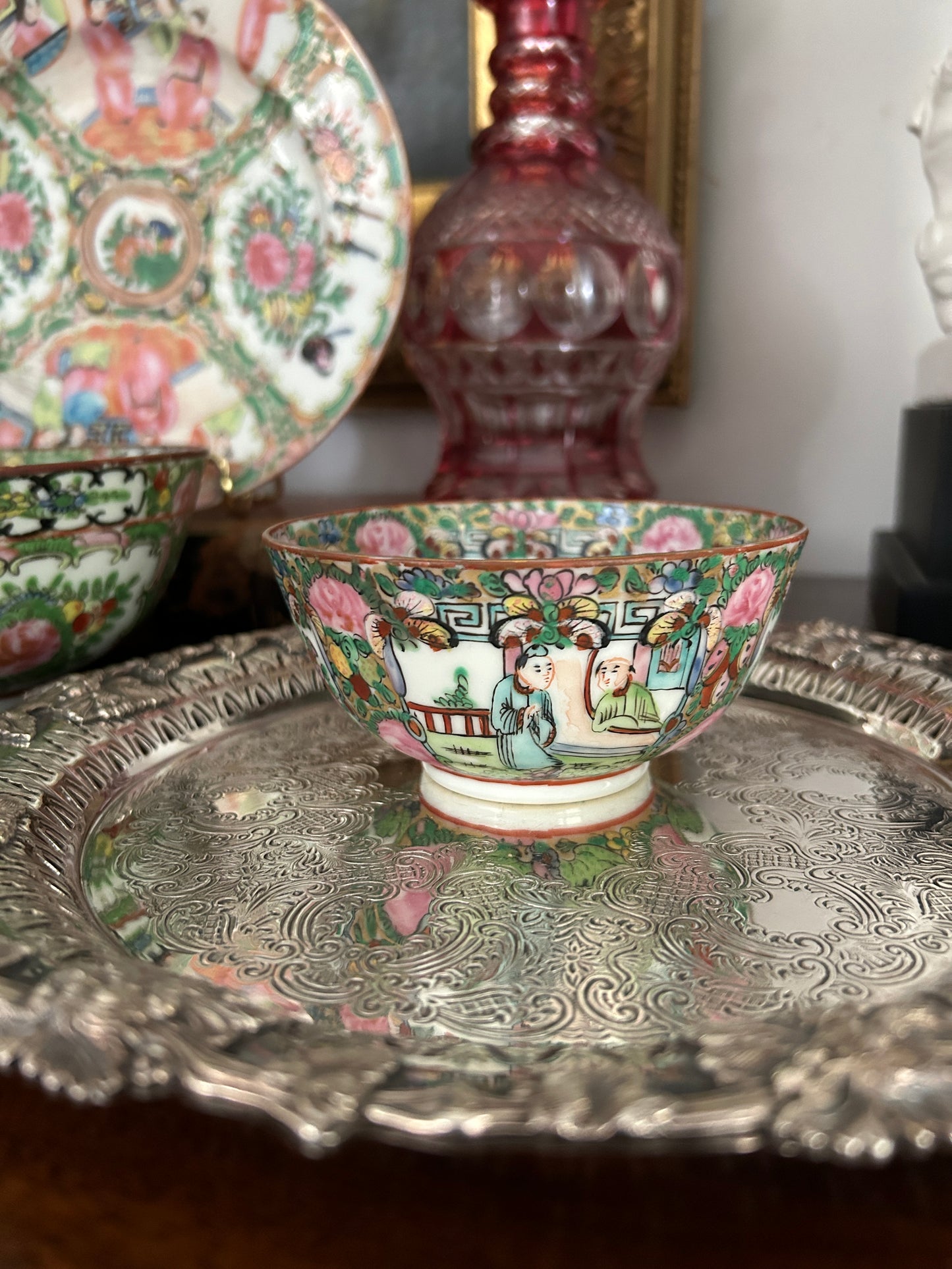 Vintage Chinese Rose Medallion Porcelain Bowl