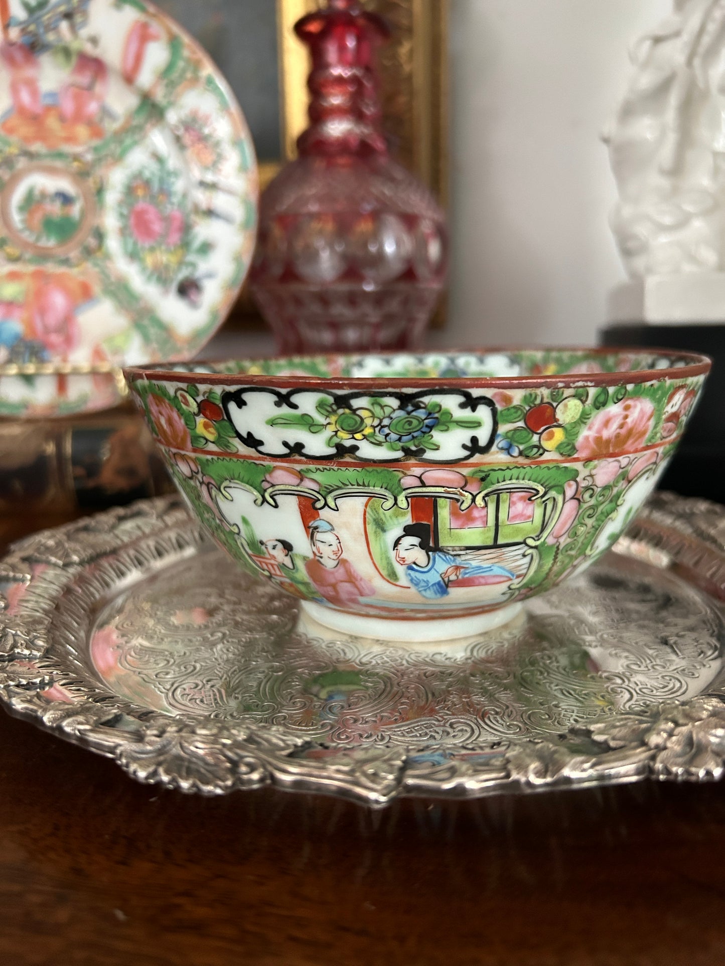 Vintage Chinese Rose Medallion Porcelain Bowl